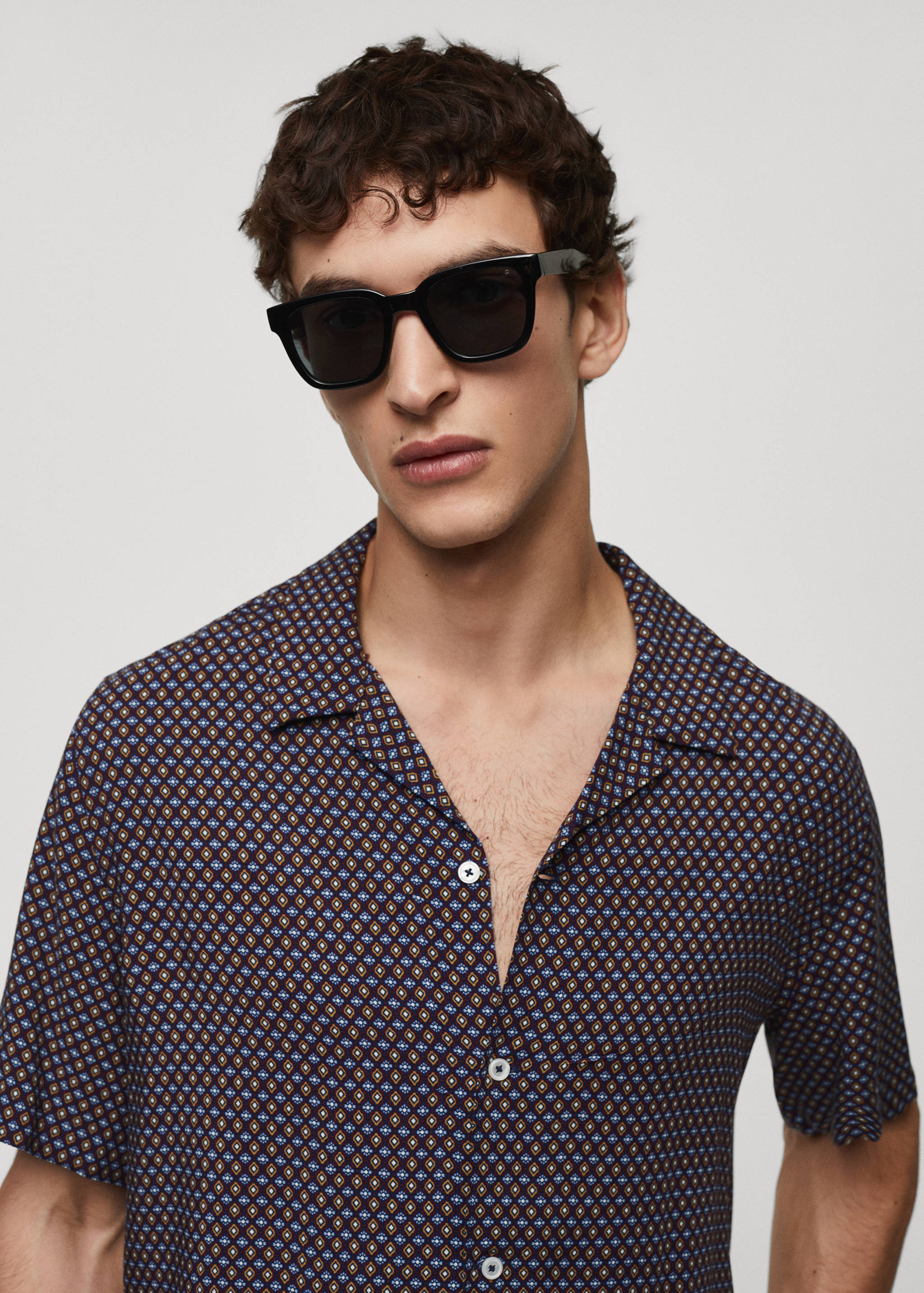 Camisa manga corta regular fit estampado - Detalle del artículo 1