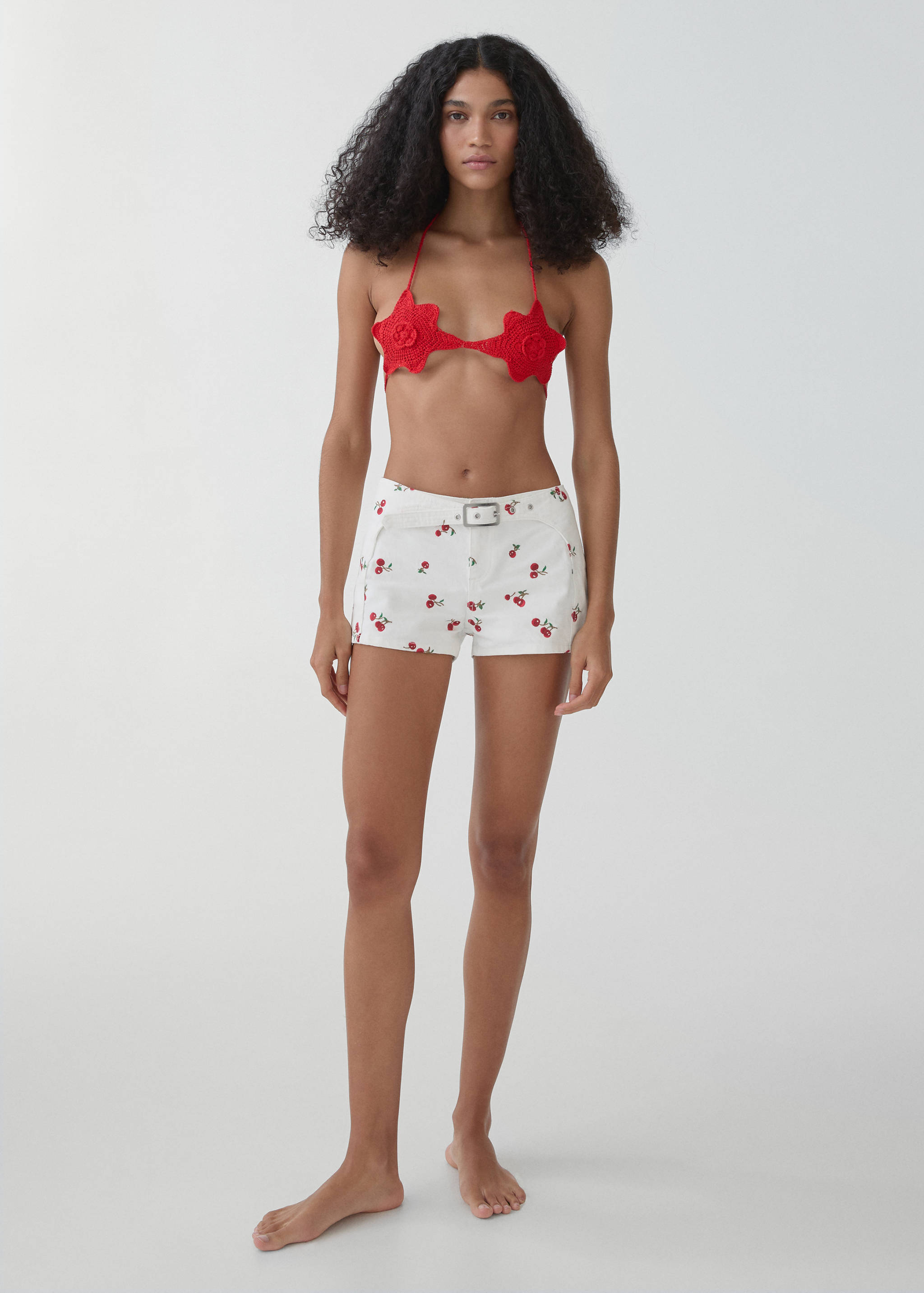 Shorts bordados cinturón - Plano general