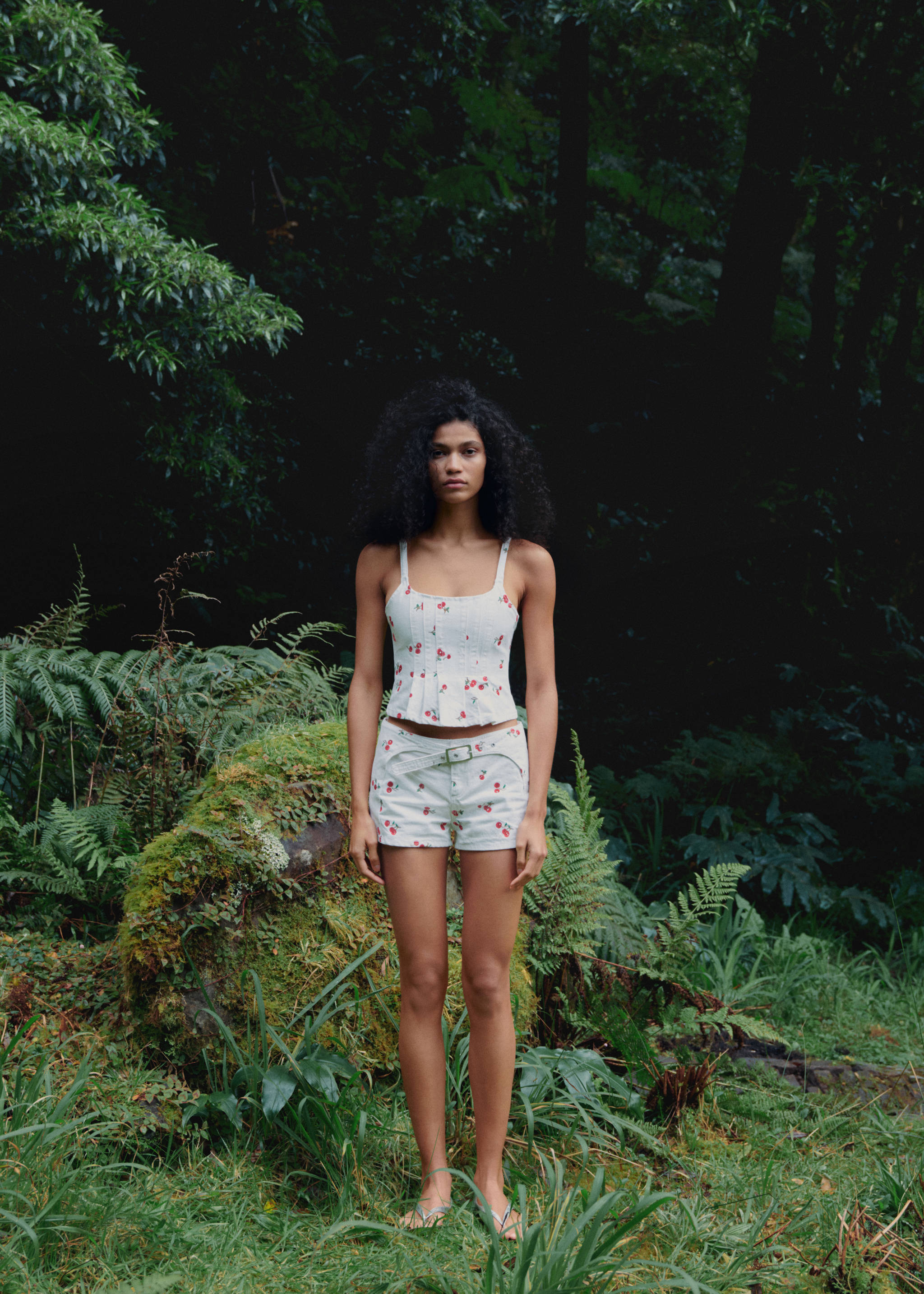 Shorts bordados cinturón - Detalle del artículo 6