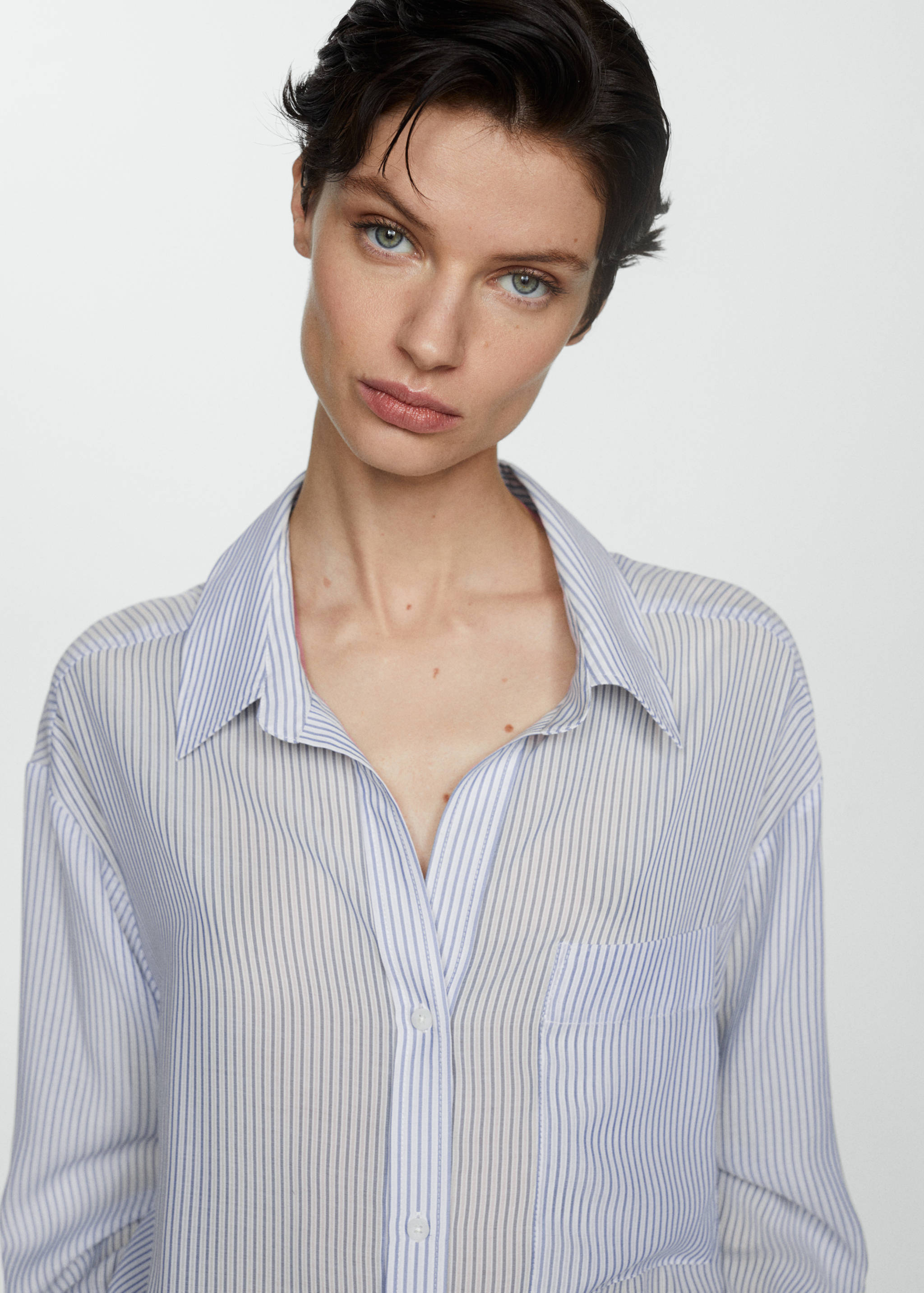 Pocket striped shirt - Details of the article 1