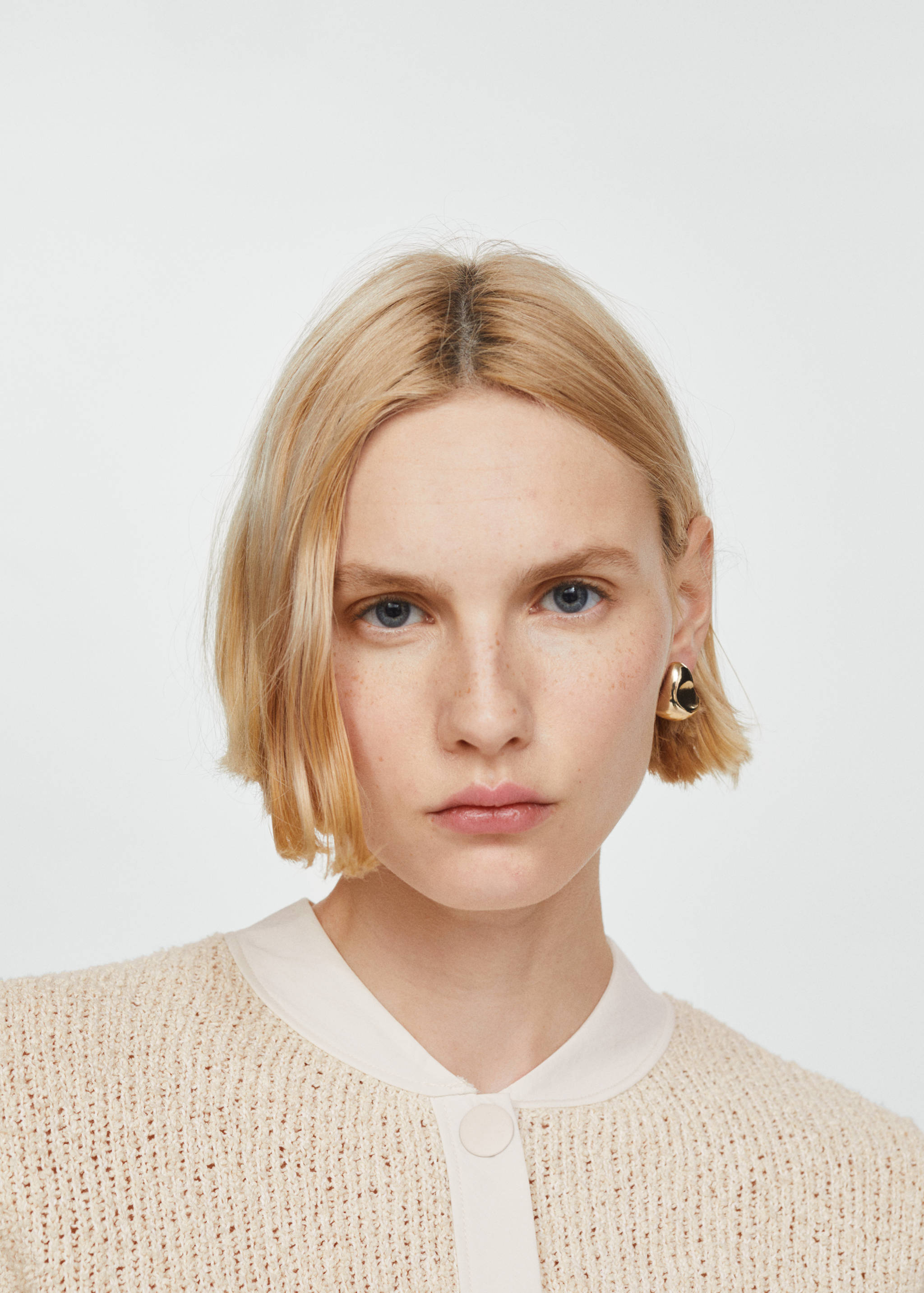 Кардиган с контрастными краями - Деталь изделия 1