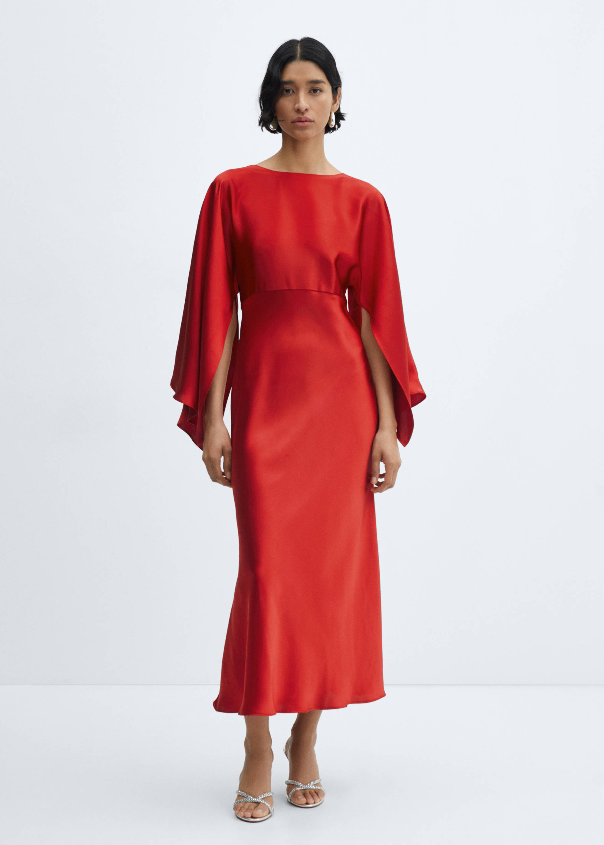 Flared-sleeve satin dress - General plane