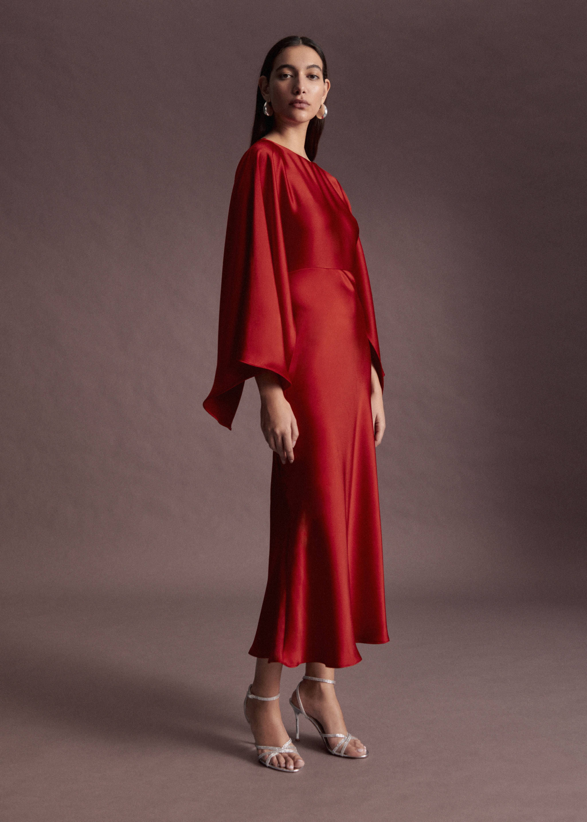 Flared-sleeve satin dress - Details of the article 7