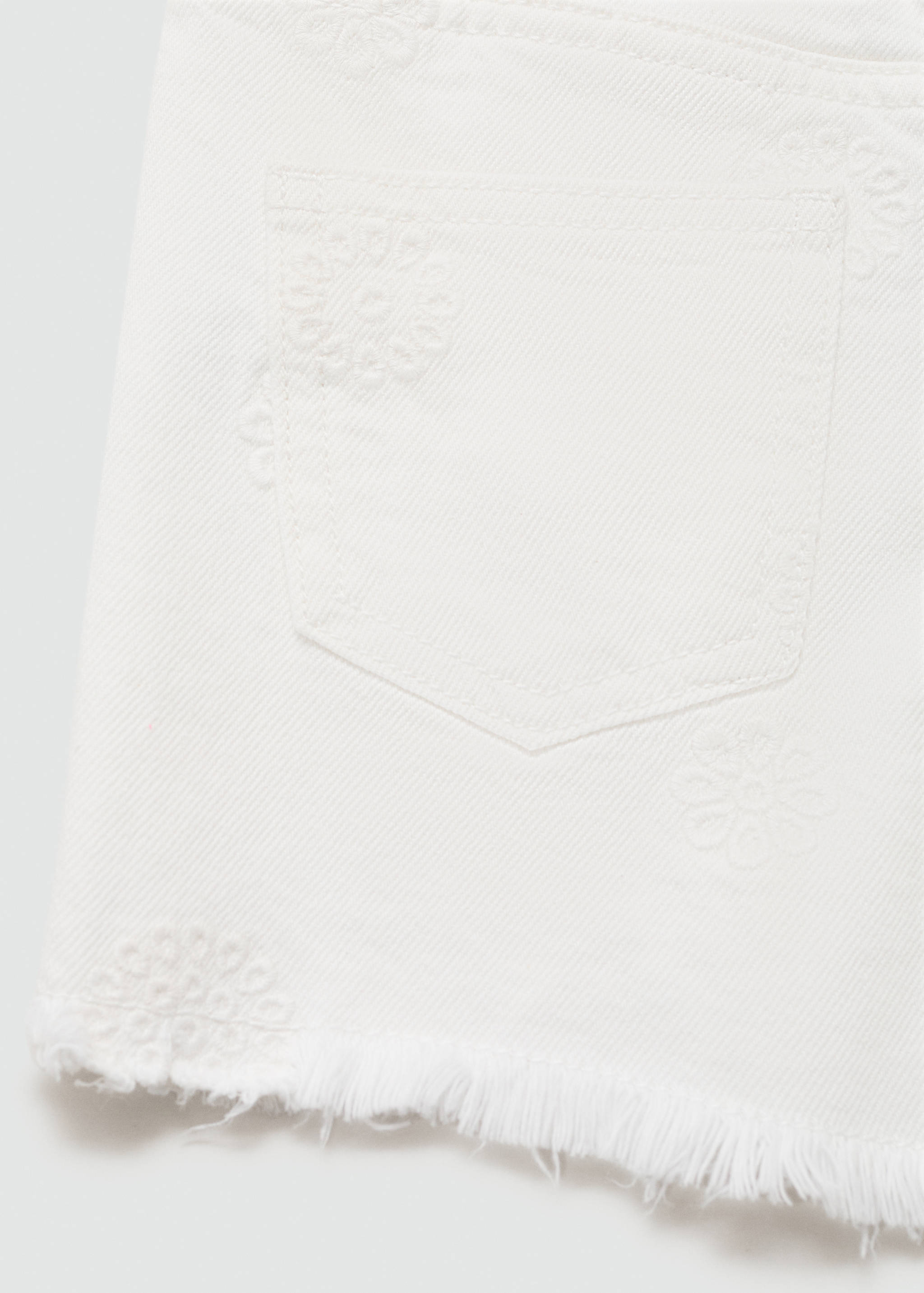 Short brodé effiloché - Détail de l'article 8