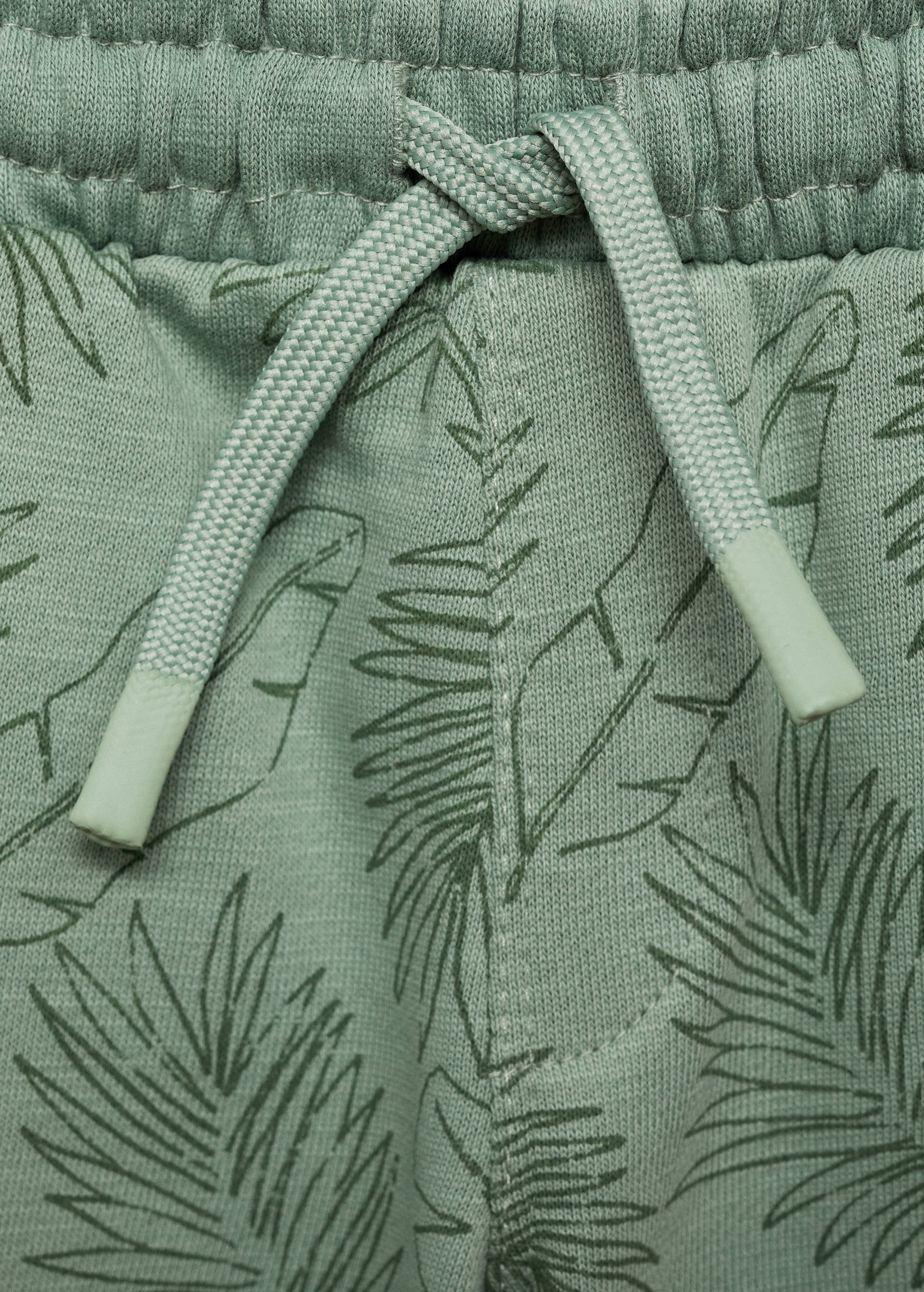 Leaf-print Bermuda shorts - Details of the article 8