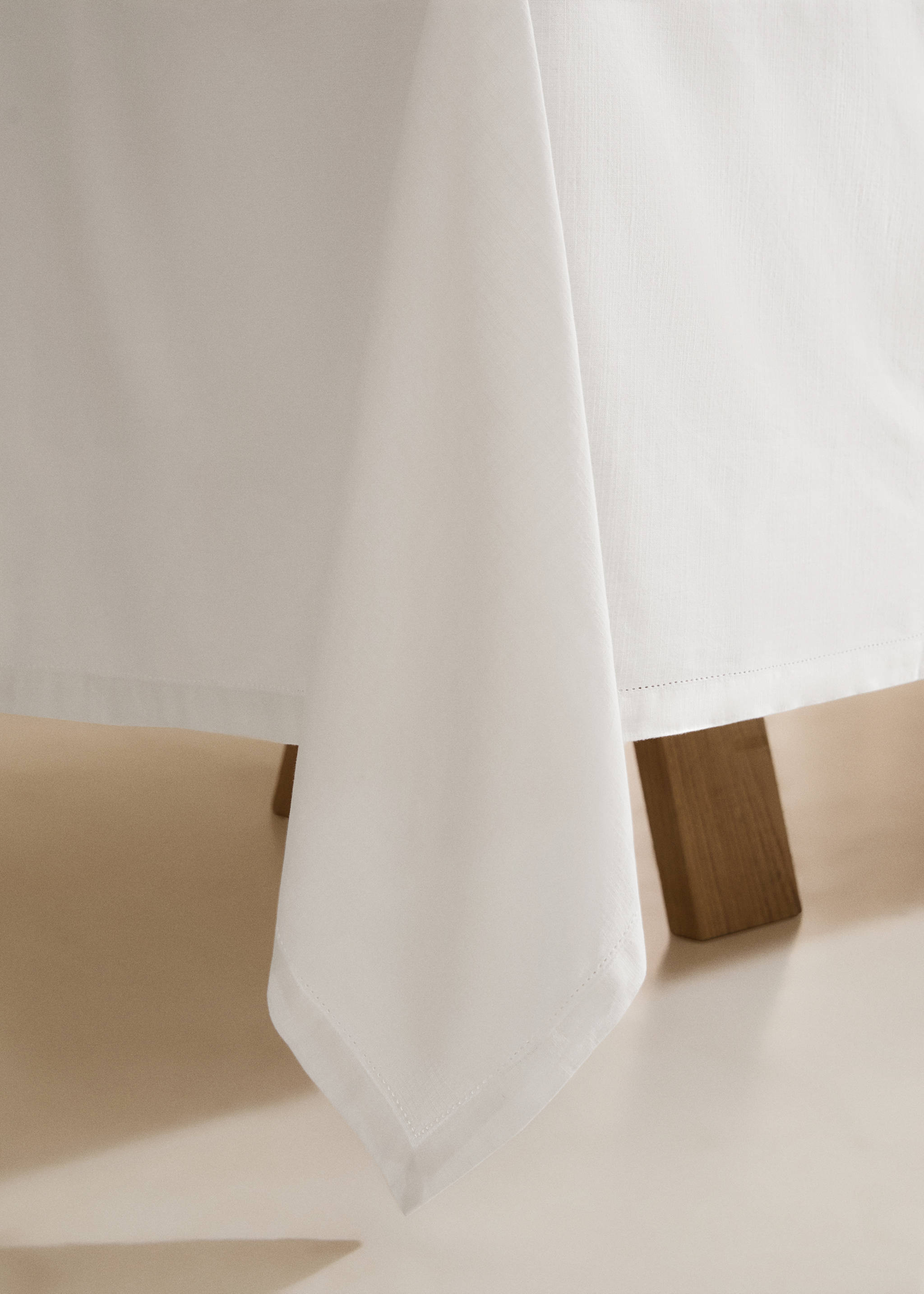 Tischdecke mit Hohlsaumstickerei für 8 bis 10 Personen - Detail des Artikels 8