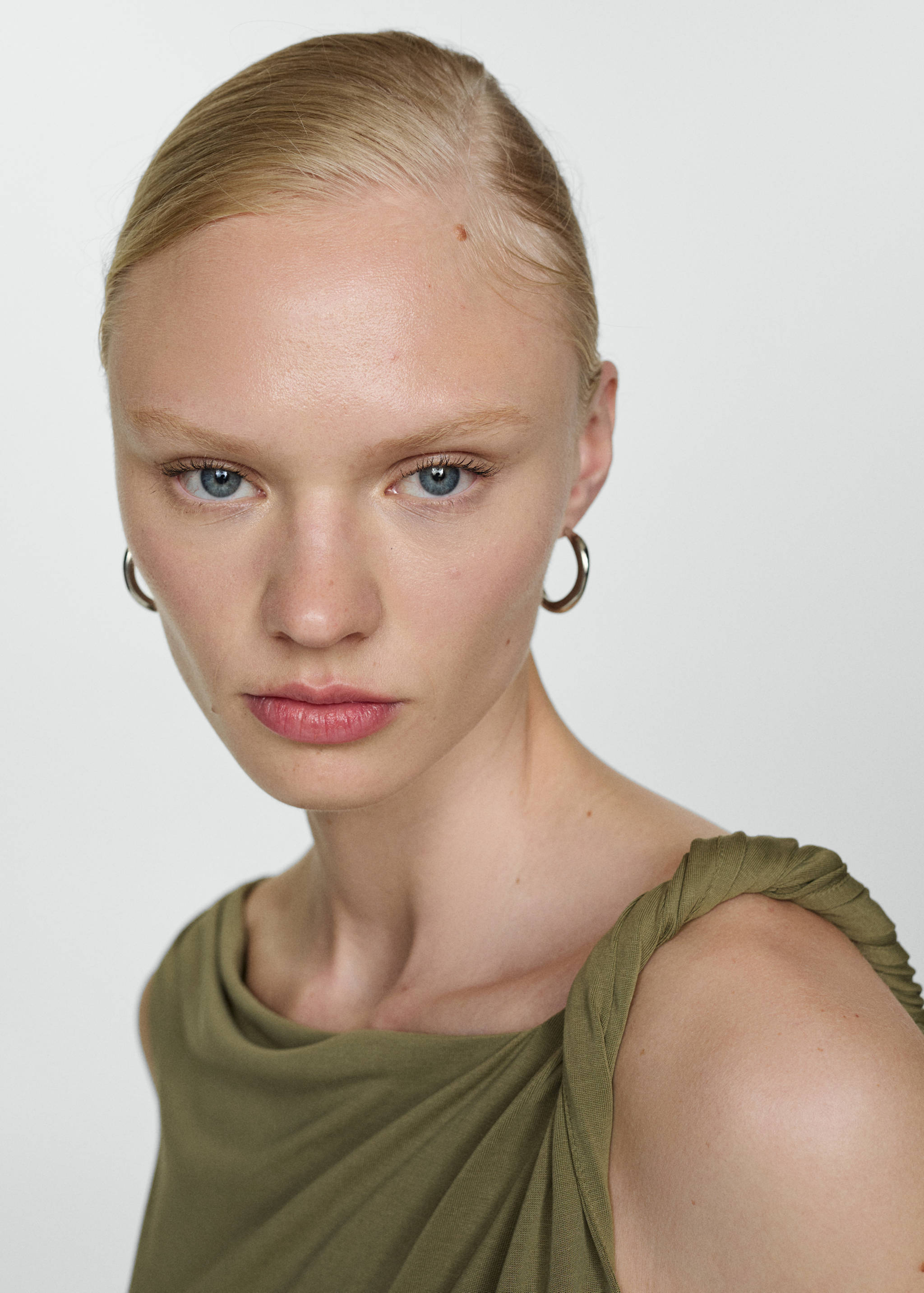 Топ с драпировкой - Деталь изделия 1