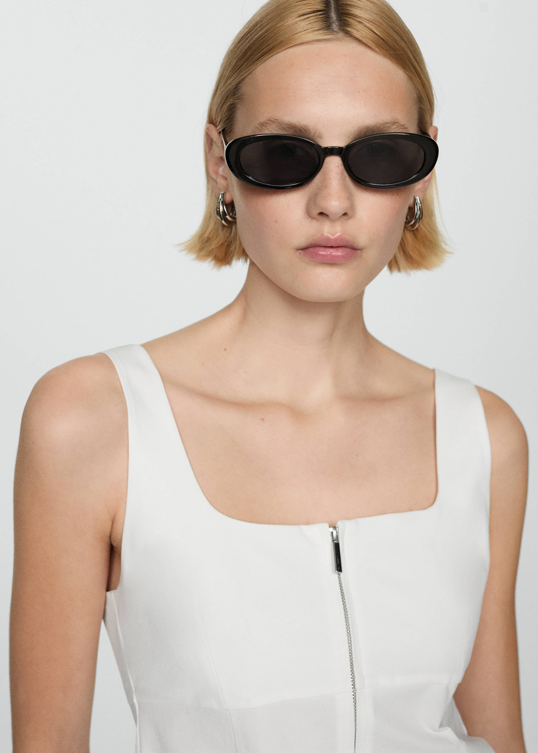 Топ на бретельках с молнией - Обратная сторона изделия