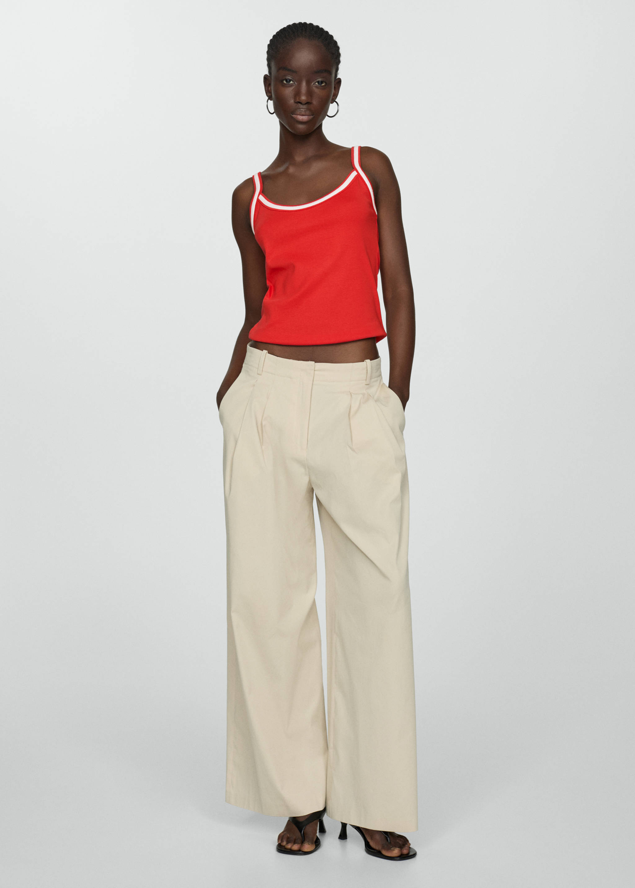 Combined knitted top with straps - General plane