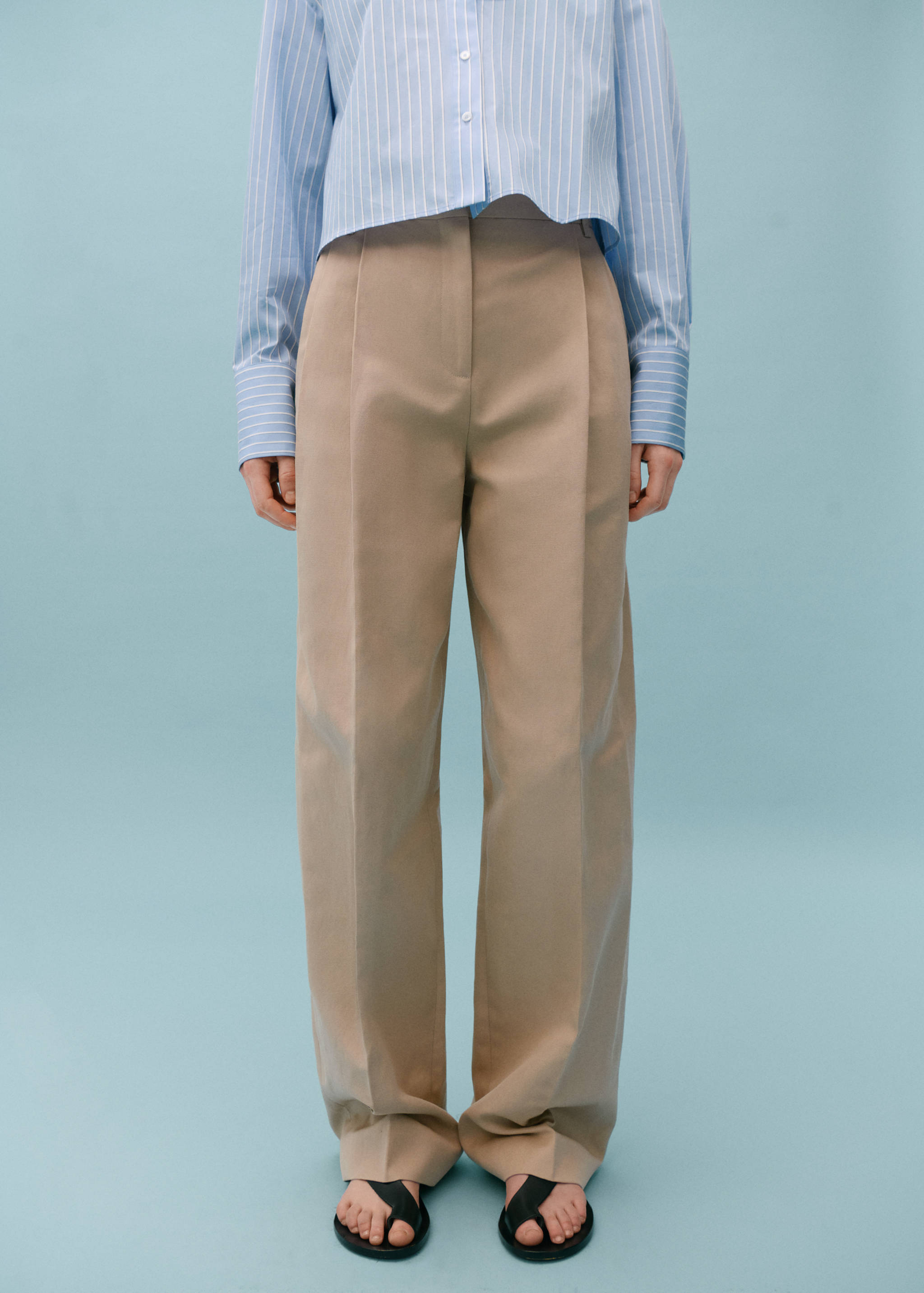 Pantalon droit pinces - Plan moyen