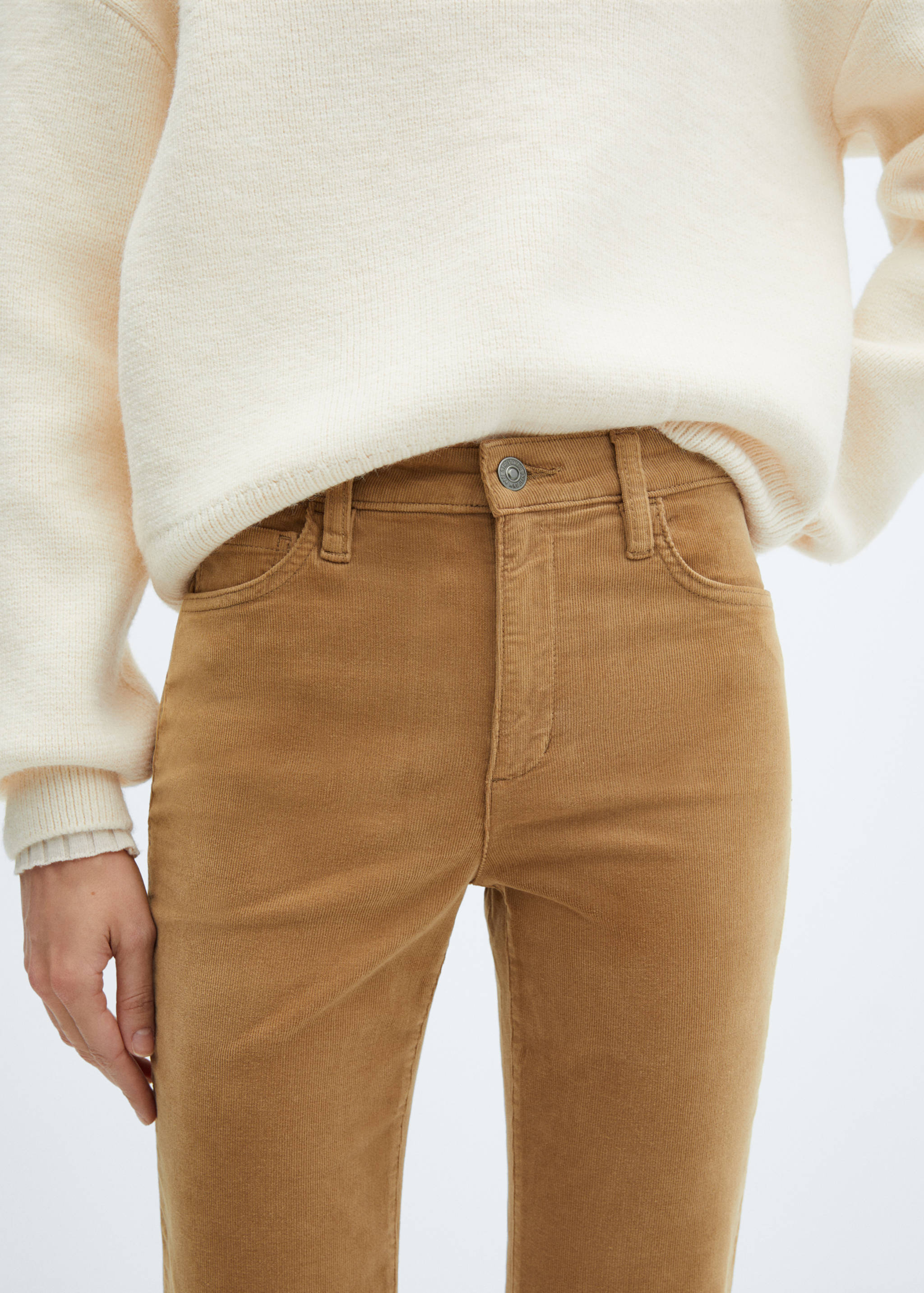 Flared cropped corduroy trousers - Details of the article 4