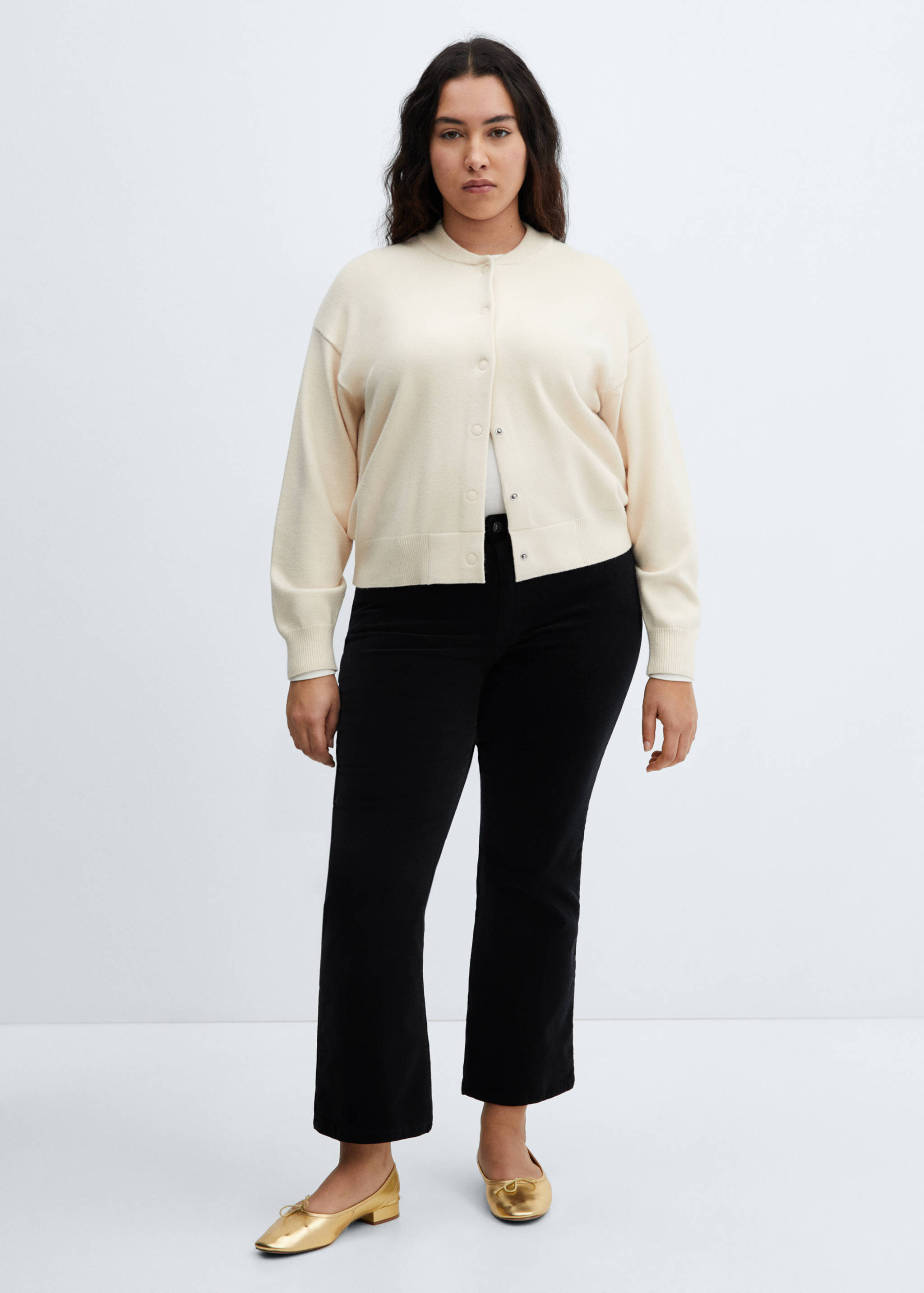 Flared cropped corduroy trousers - Details of the article 3