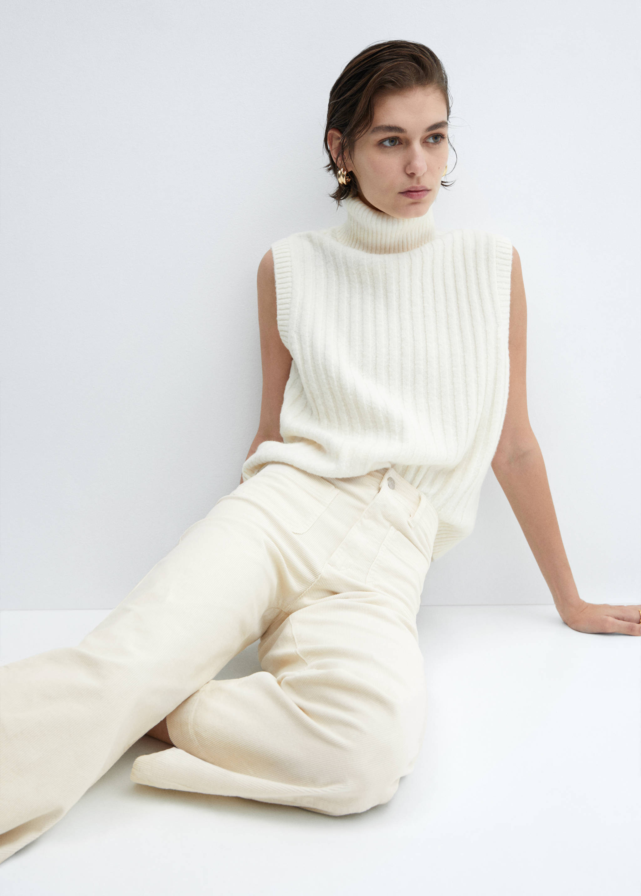 Corduroy culotte trousers - Details of the article 2