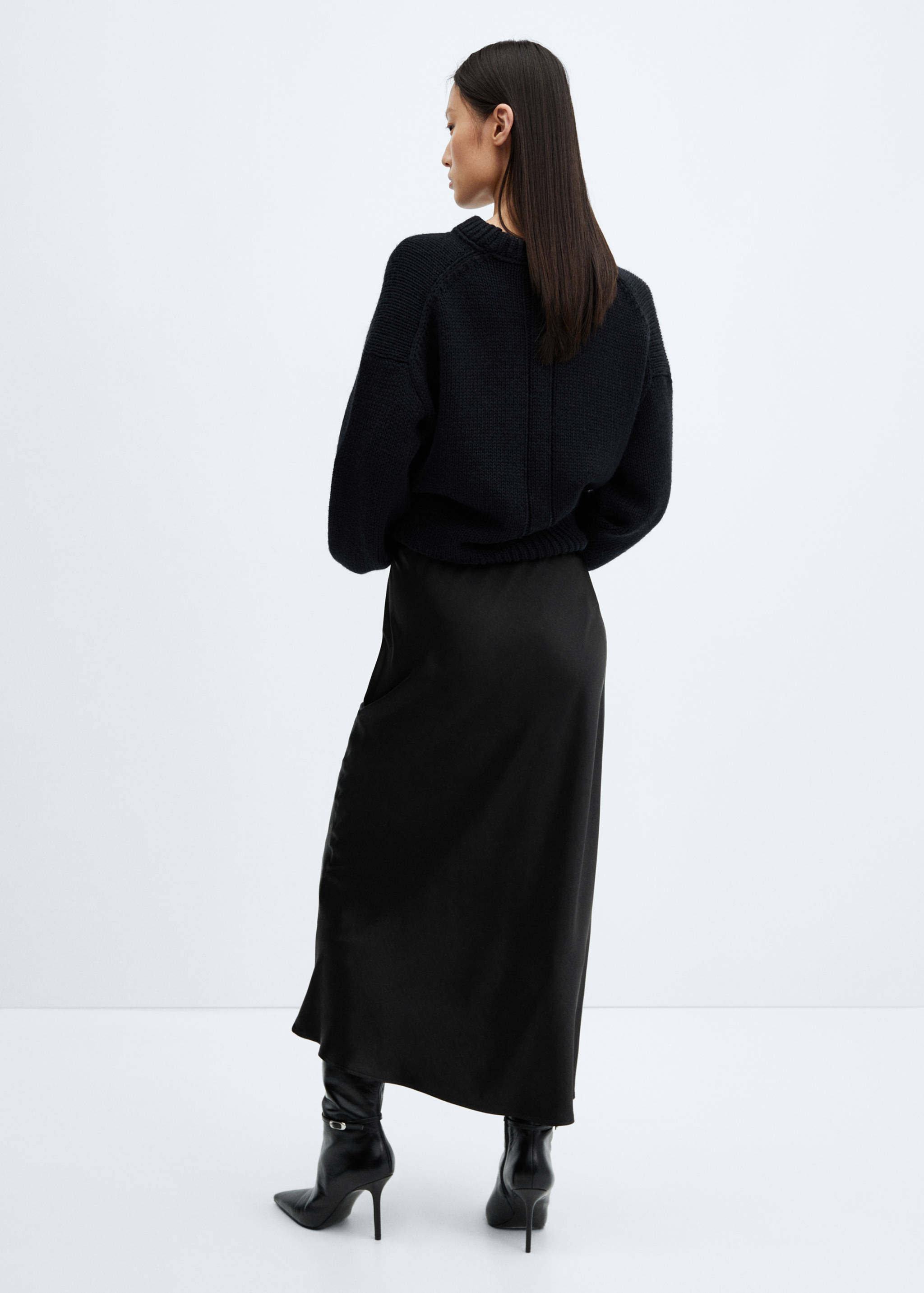 Falda midi satinada - Reverso del artículo