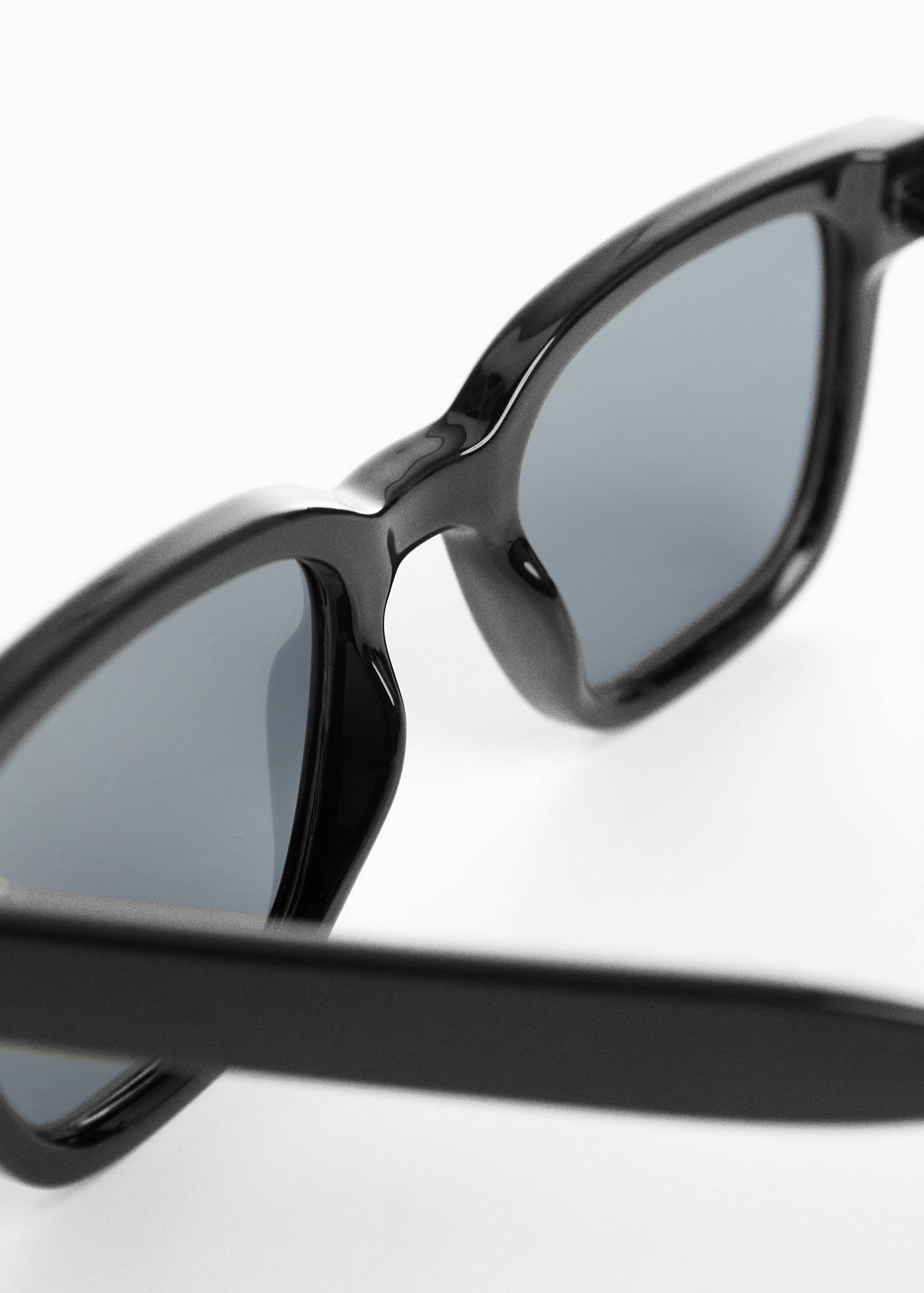 Polarised sunglasses - Details of the article 1