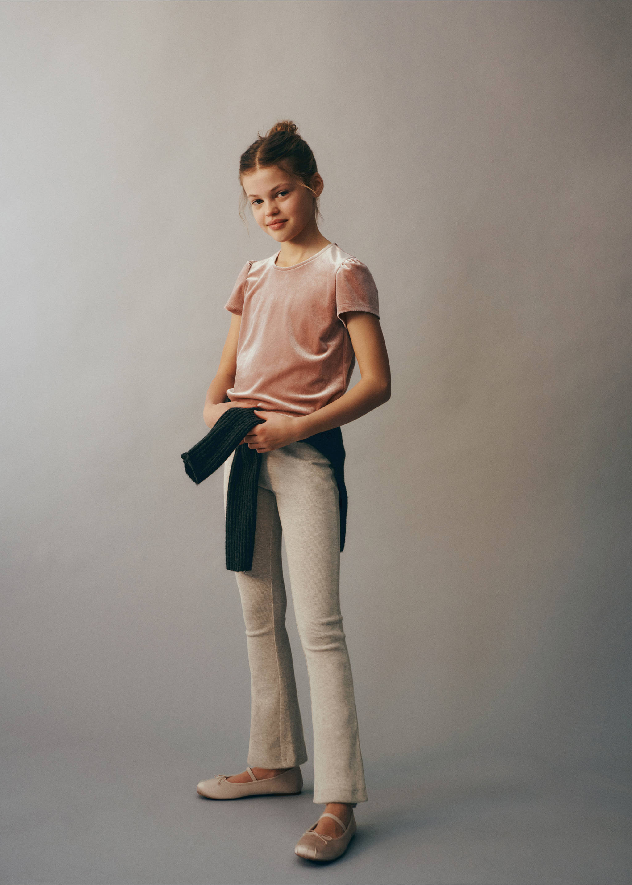 Flared knitted leggings - Details of the article 5, Sand. Ref: 67030678-00.
