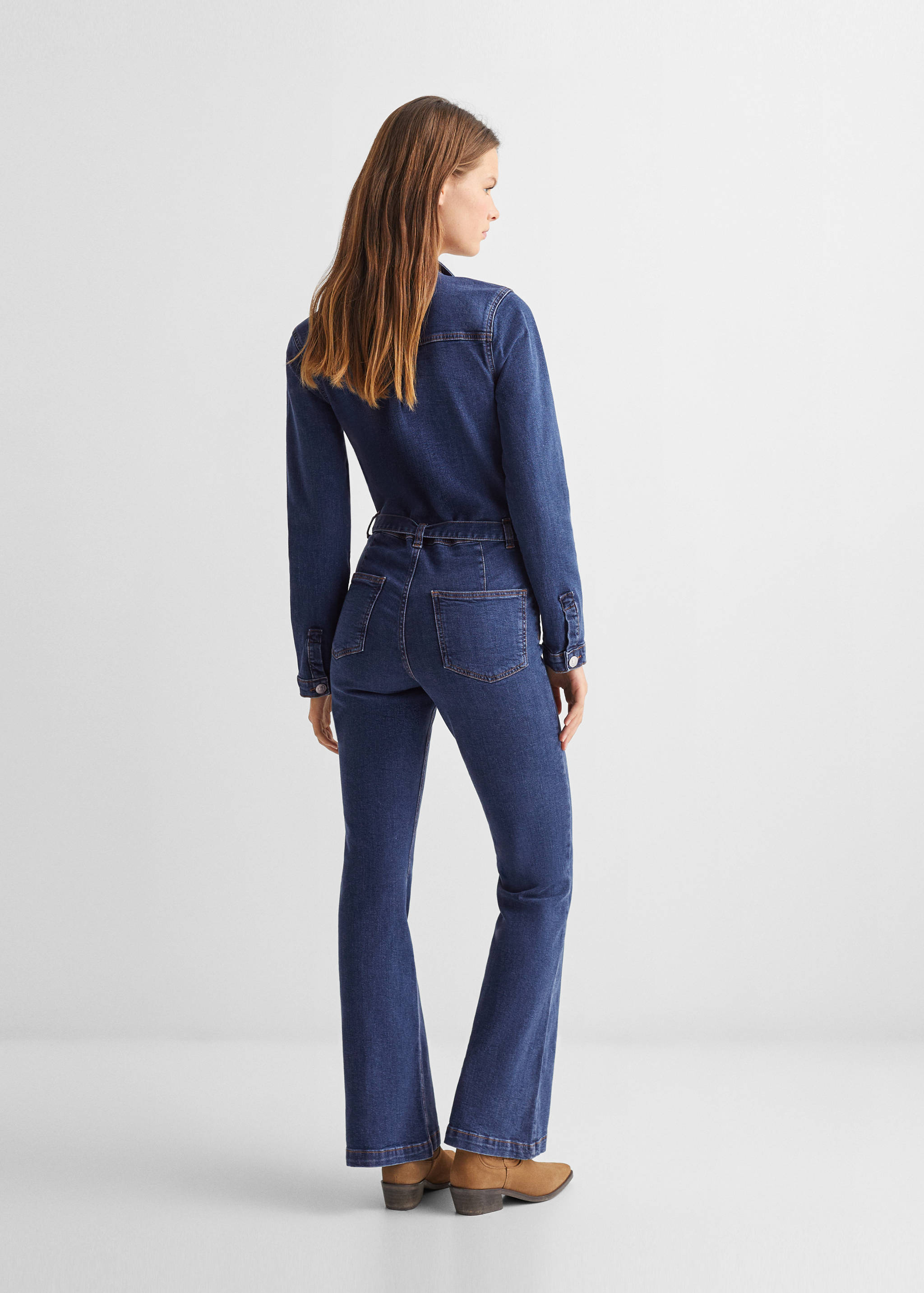 Denim jumpsuit buttons - Reverse of the article