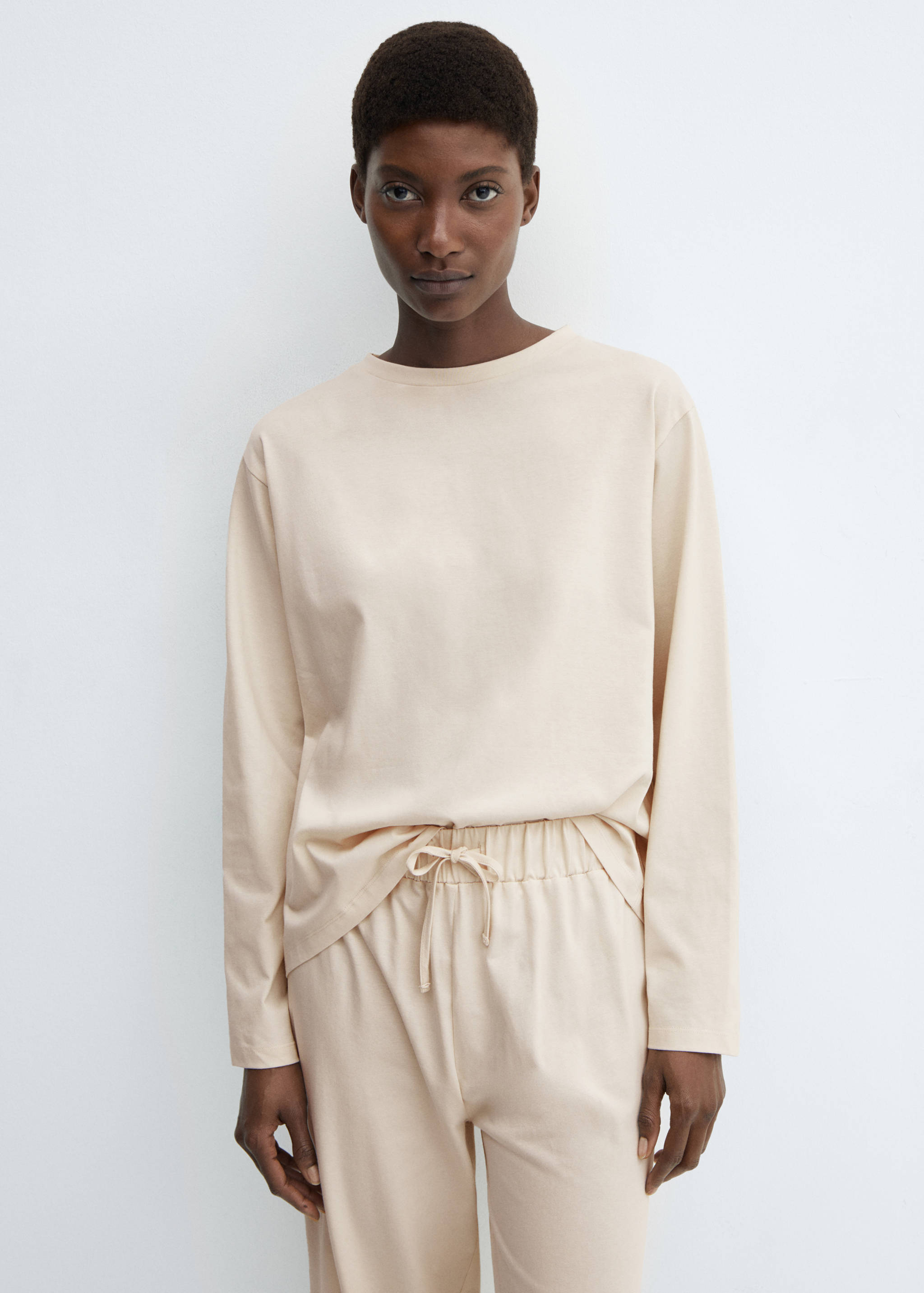 Pyjama deux pièces flanelle - Plan moyen