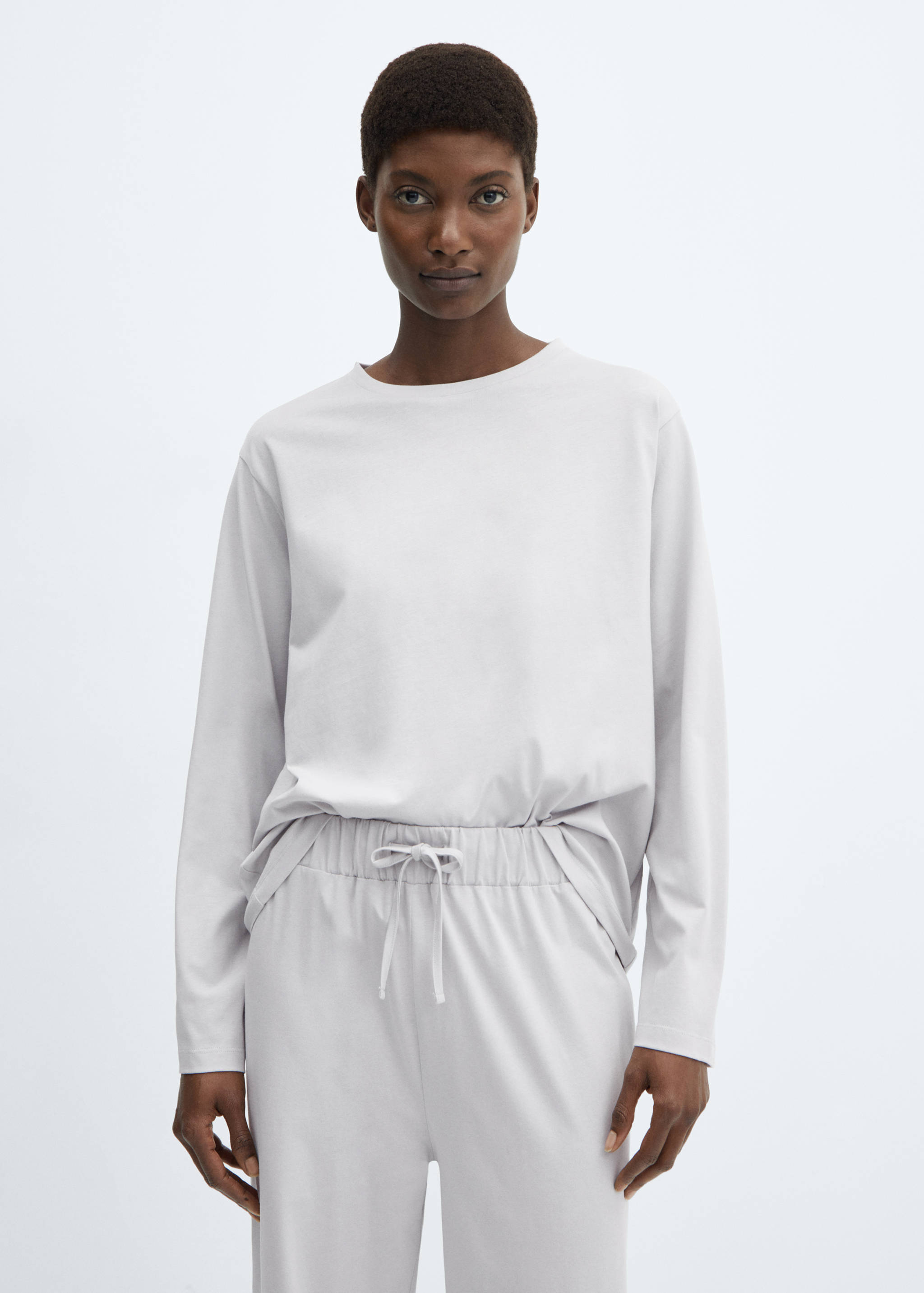 Pyjama deux pièces flanelle - Plan moyen