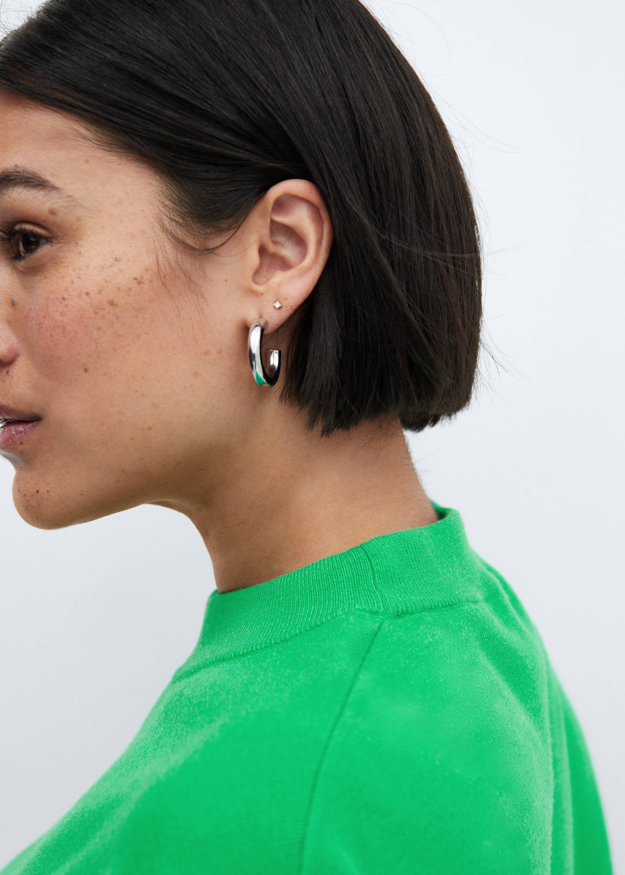 Round-neck knitted sweater - Details of the article 4