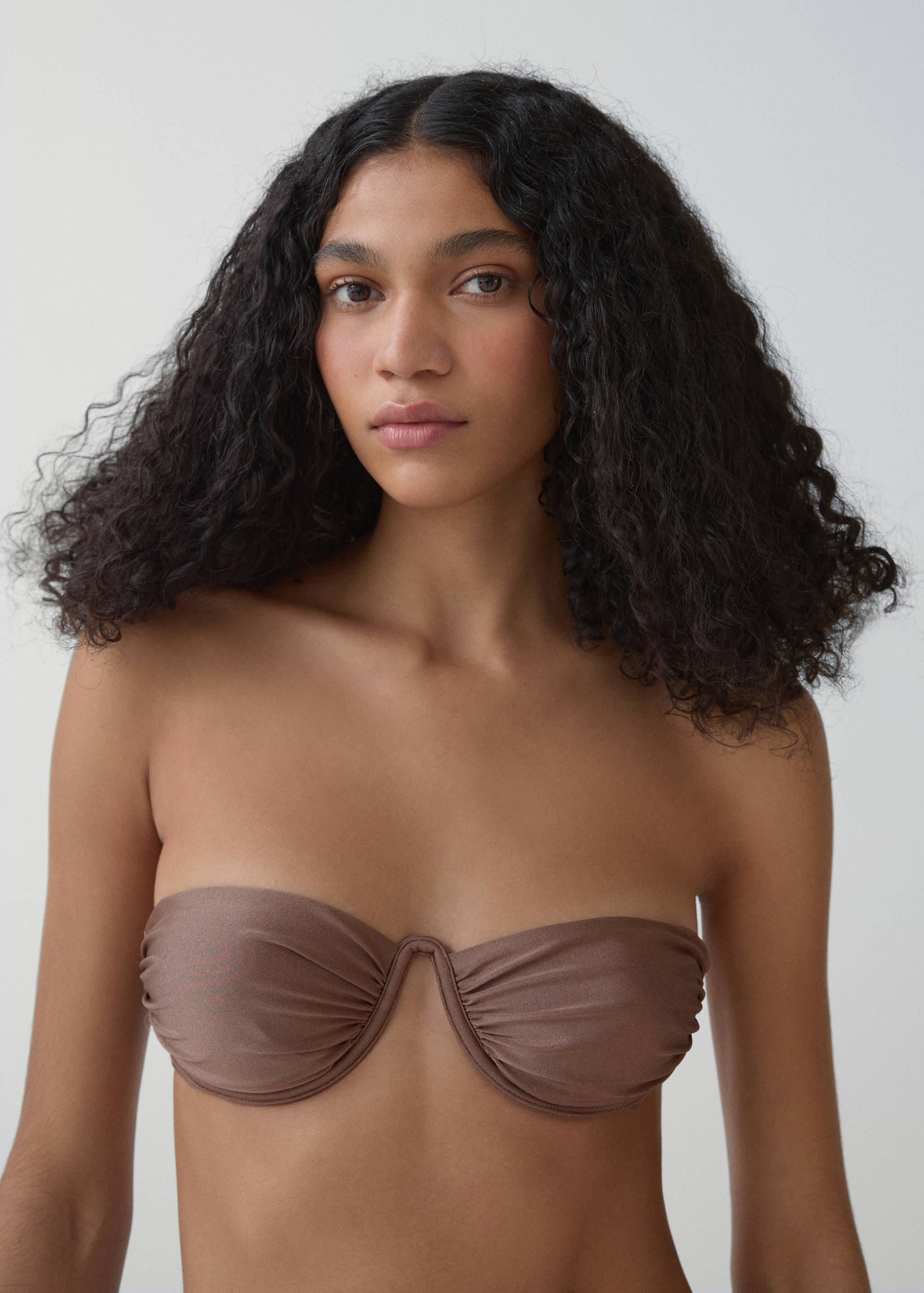 Блестящий топ от бикини - Деталь изделия 1