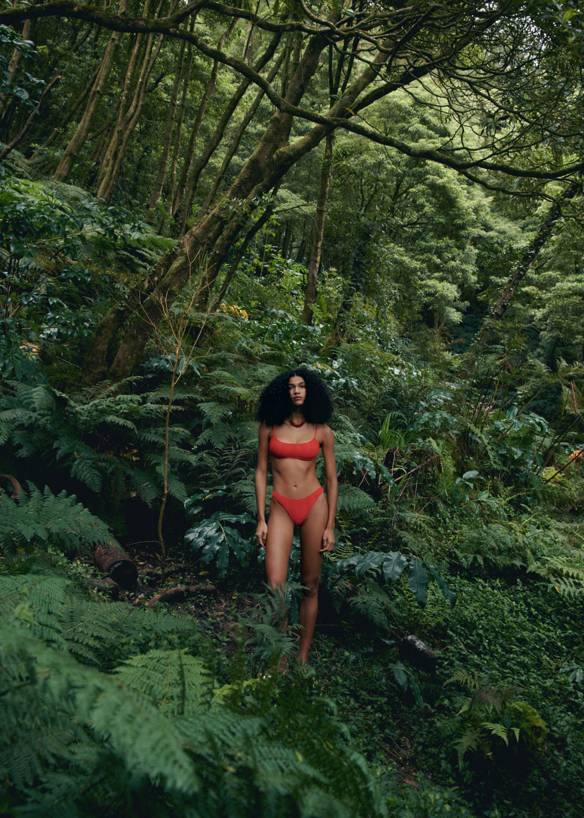 Classic textured bikini knickers - Details of the article 3, Coral Red. Ref: 67034019-00.