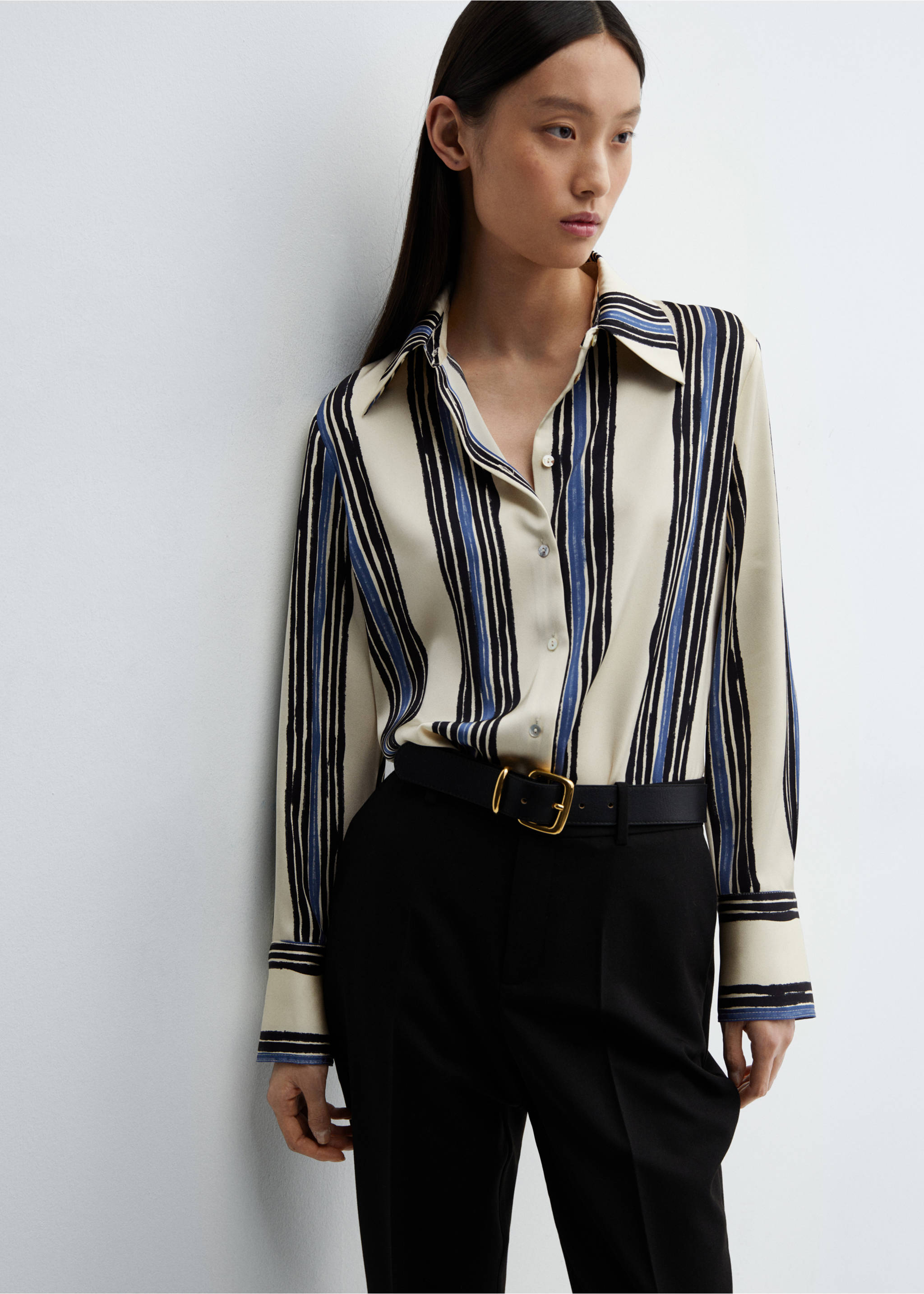 Satin striped shirt - Medium plane, Ecru. Ref: 67034033-00.