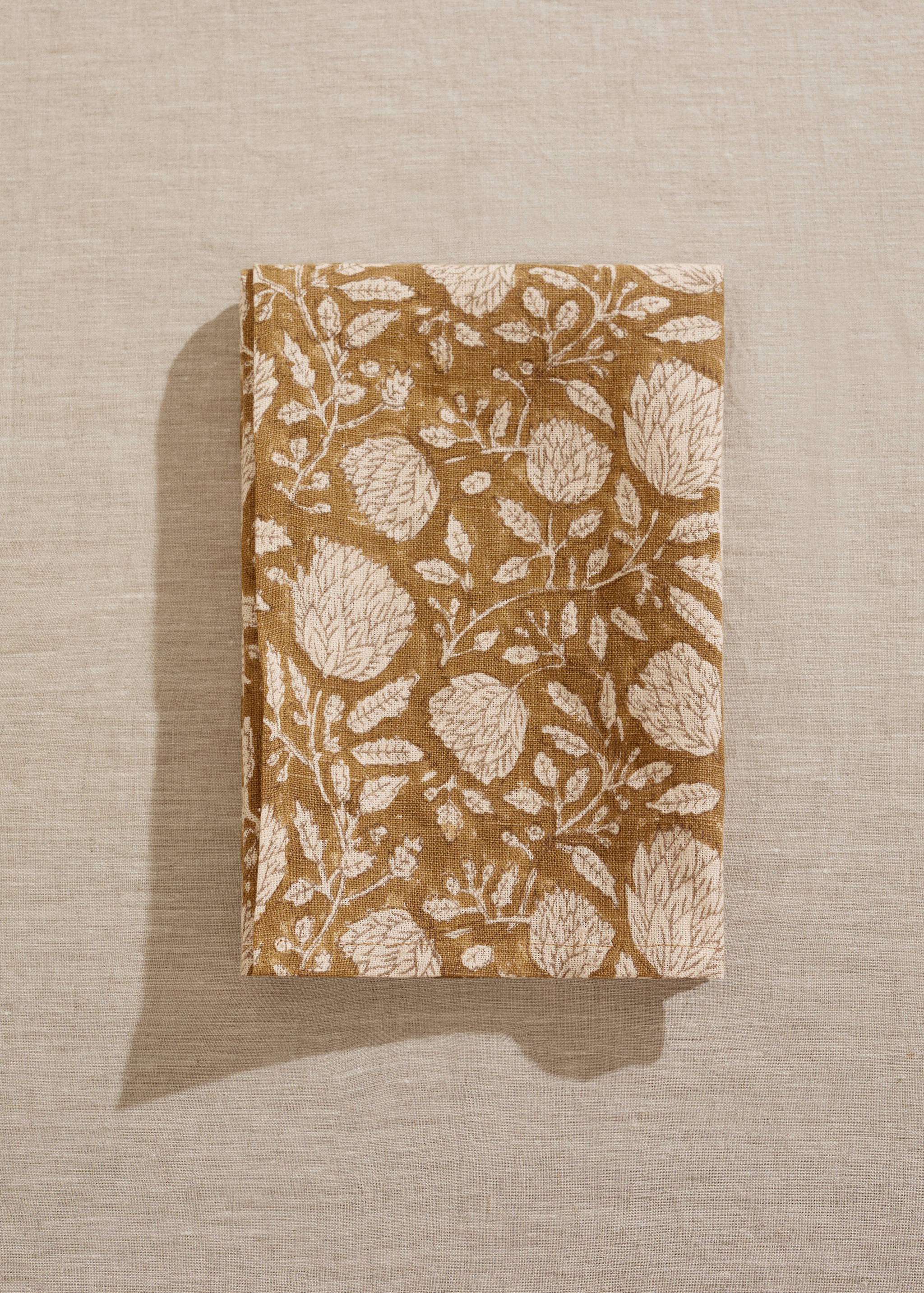 Guardanapo de 100% linho com estampado floral - Plano geral