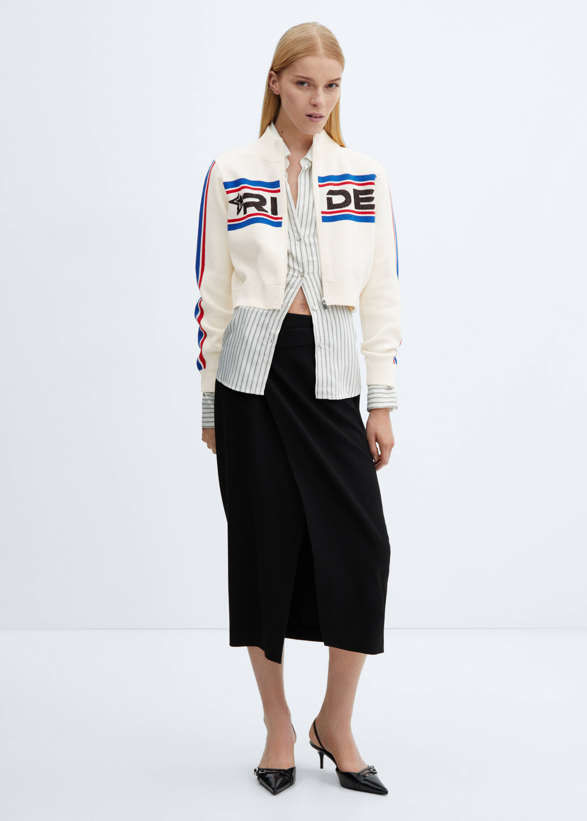 Cardigan cropped com fecho de correr - Plano geral