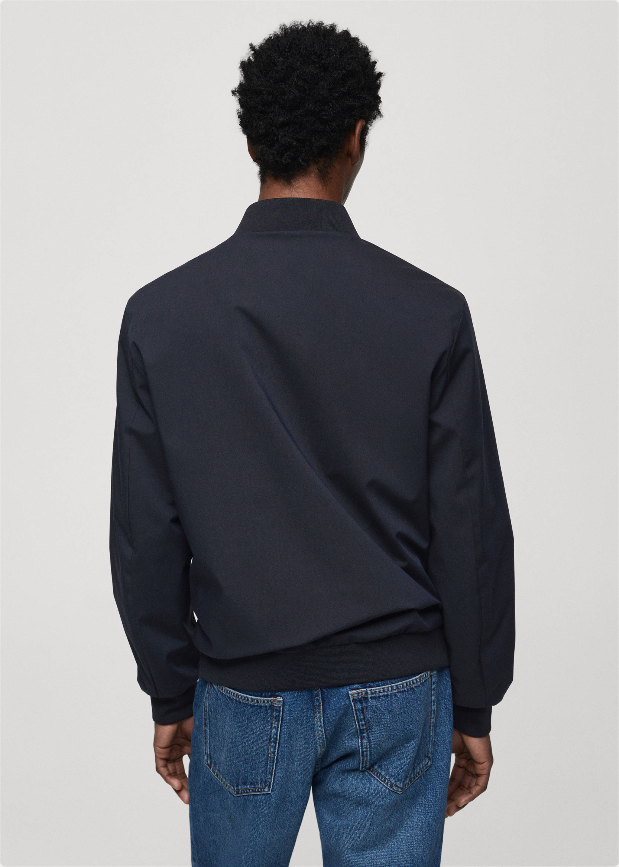 Water-repellent bomber jacket - Reverse of the article