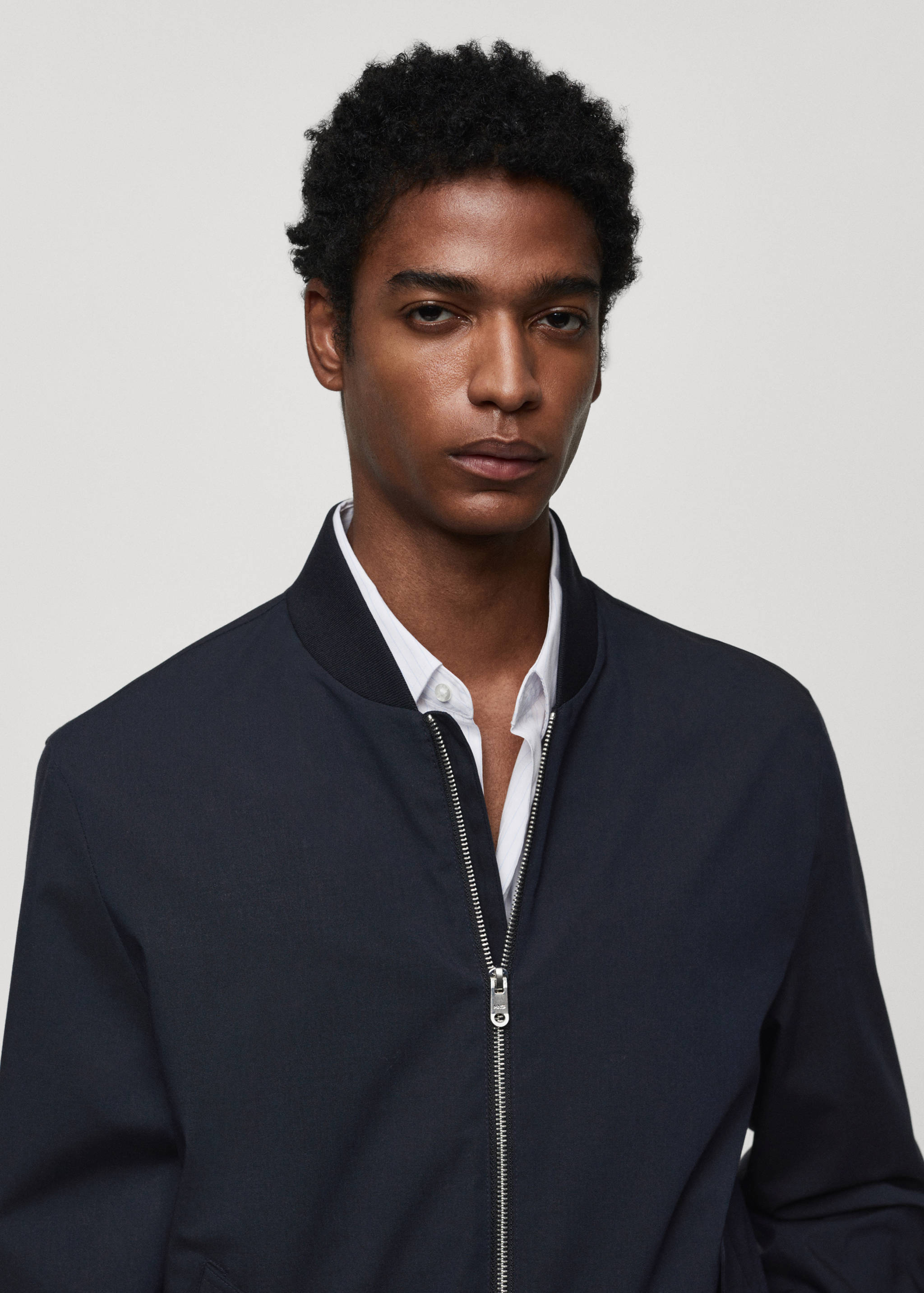 Water-repellent bomber jacket - Details of the article 1