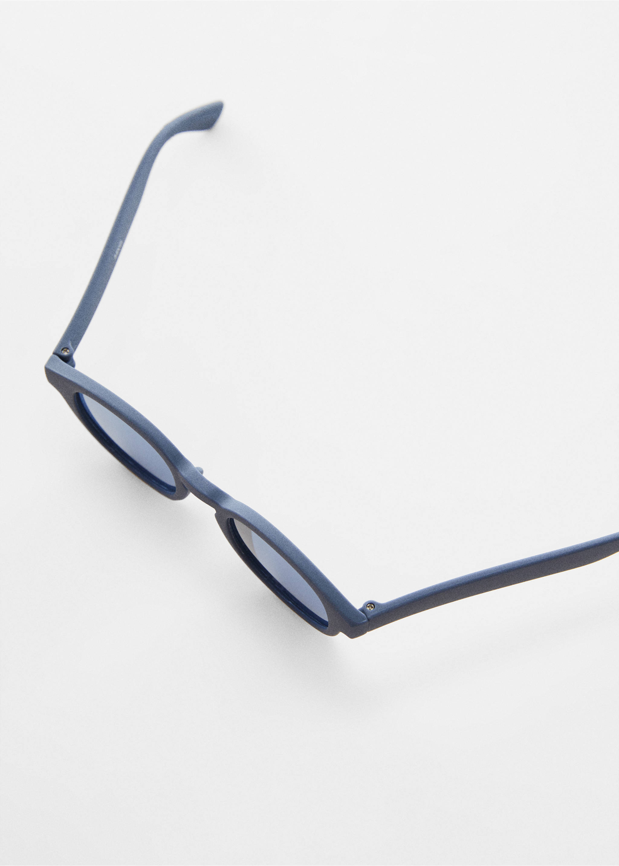 Resin frame sunglasses - Details of the article 2, Dark Navy. Ref: 67034770-00.