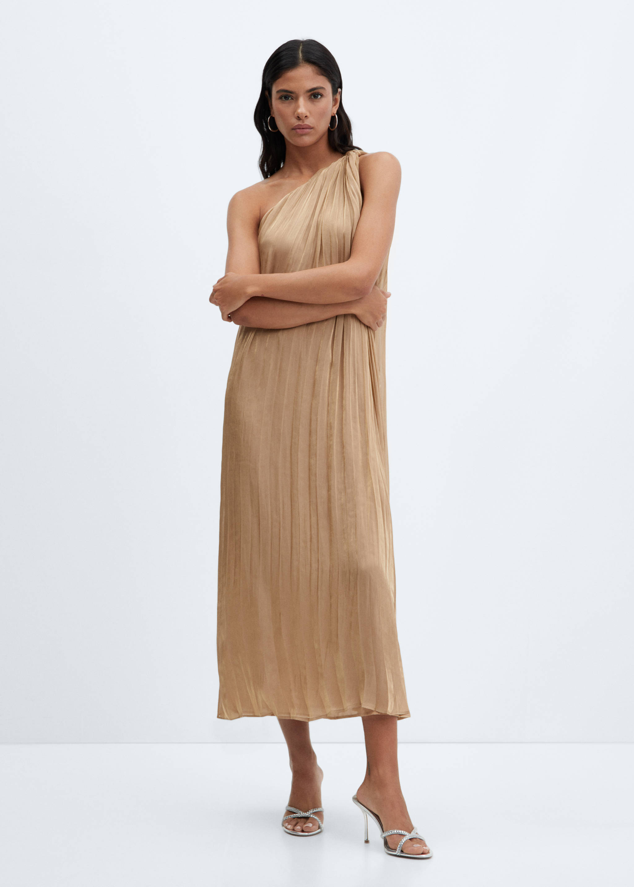 Asymmetrical pleated dress - General plane