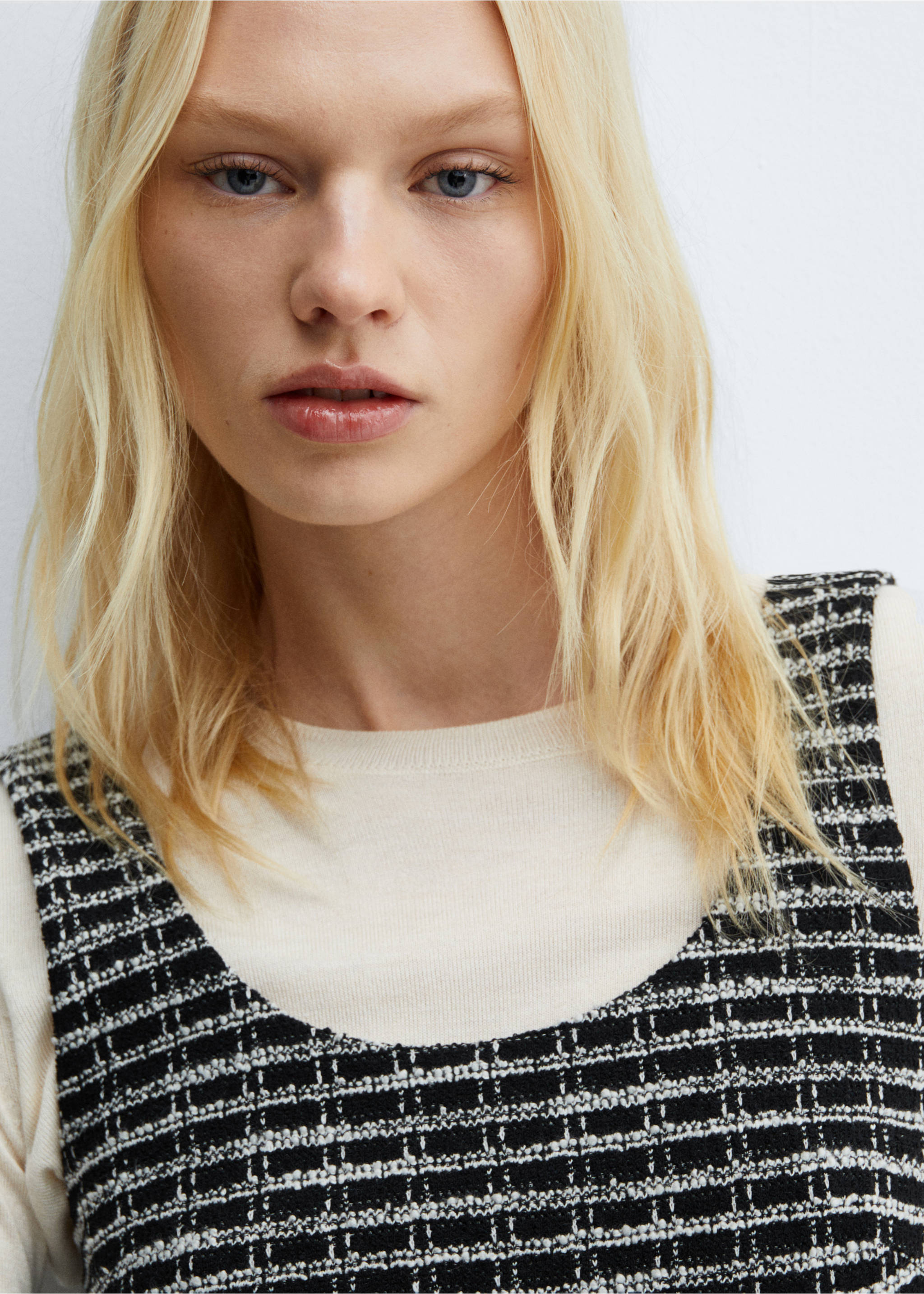 Robe carreaux tweed - Détail de l'article 1, Noir. Ref: 67034791-00.