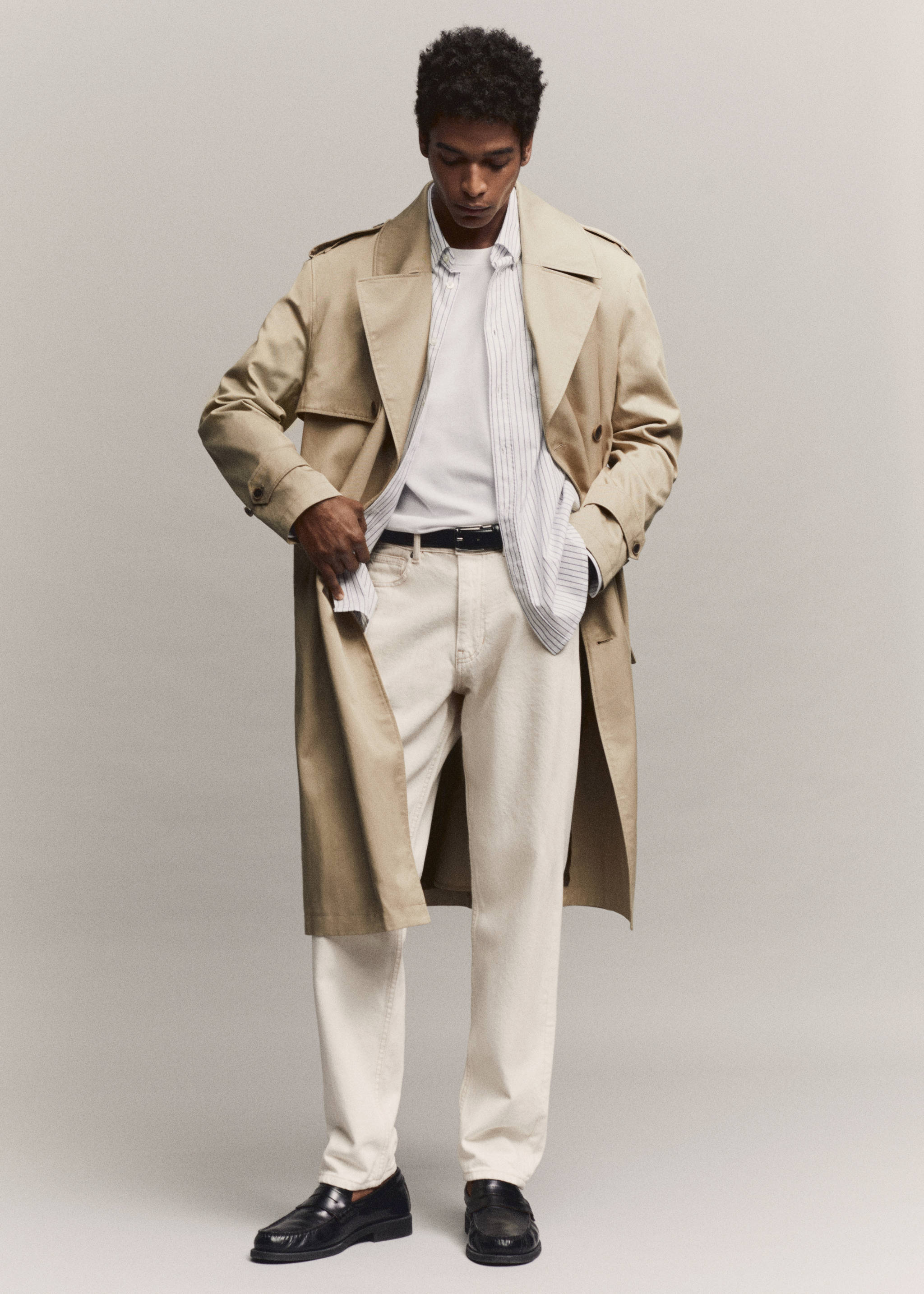 Relaxed-fit trench coat with belt - Details of the article 7