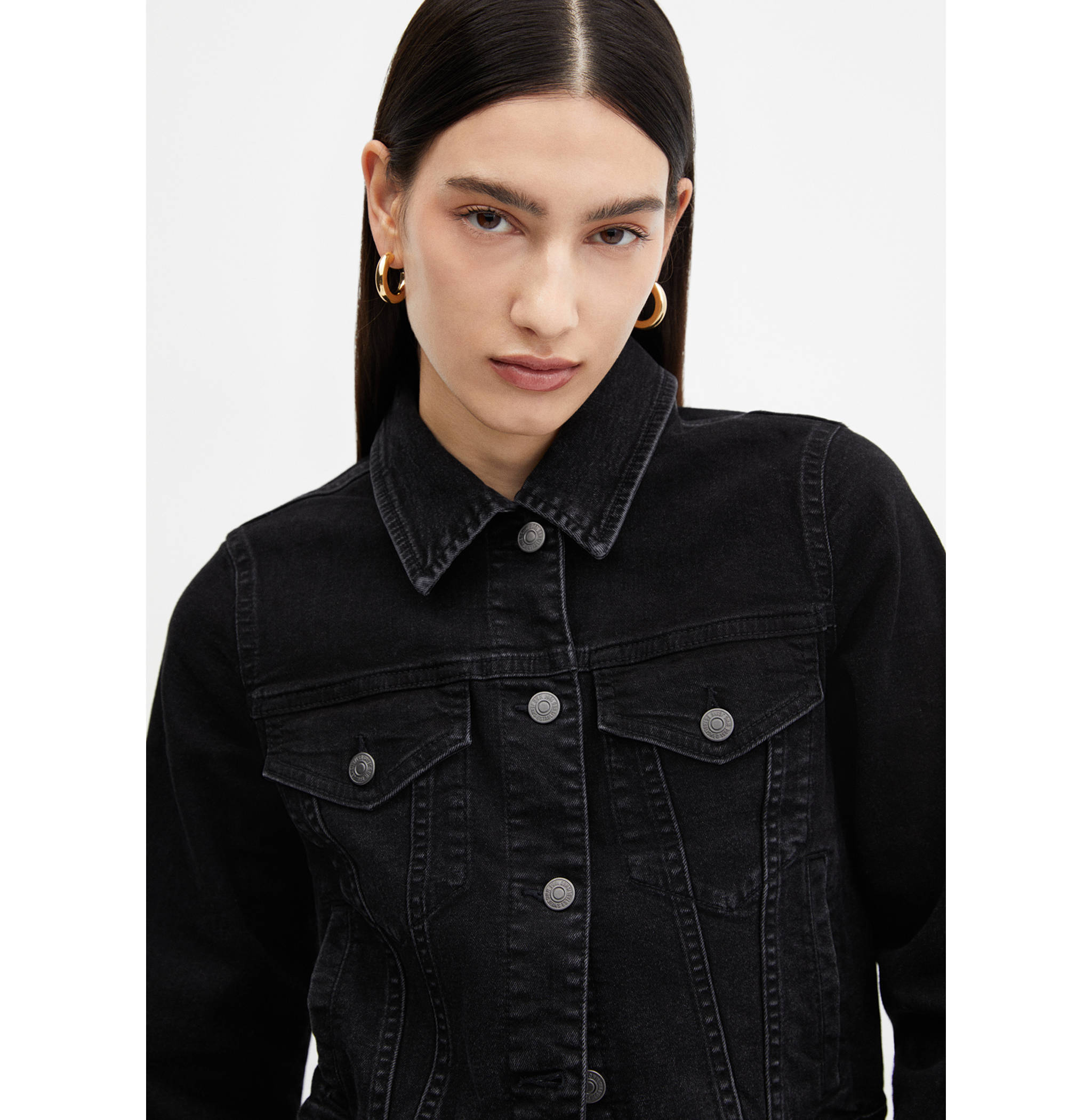 Pocketed denim jacket - Details of the article 1