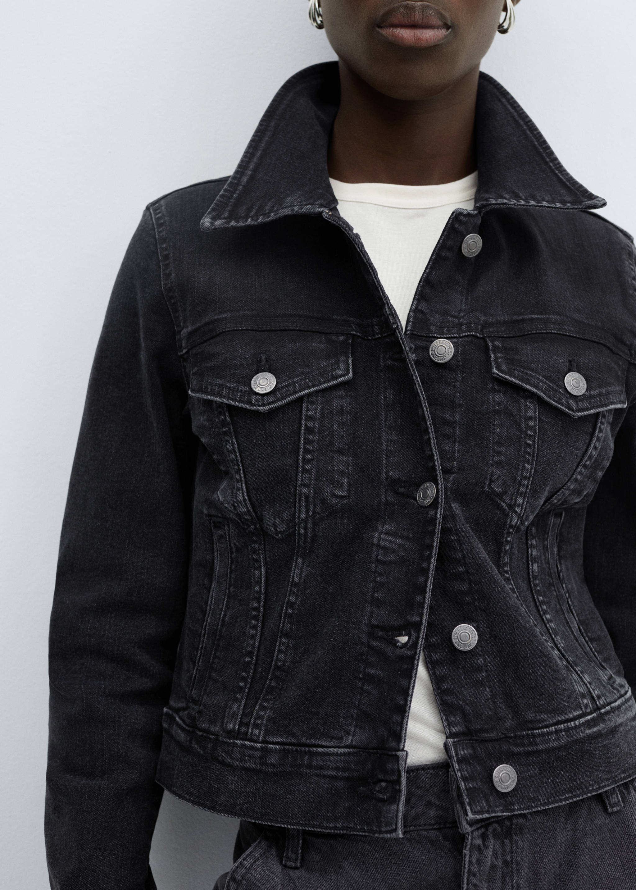 Pocketed denim jacket - Details of the article 6
