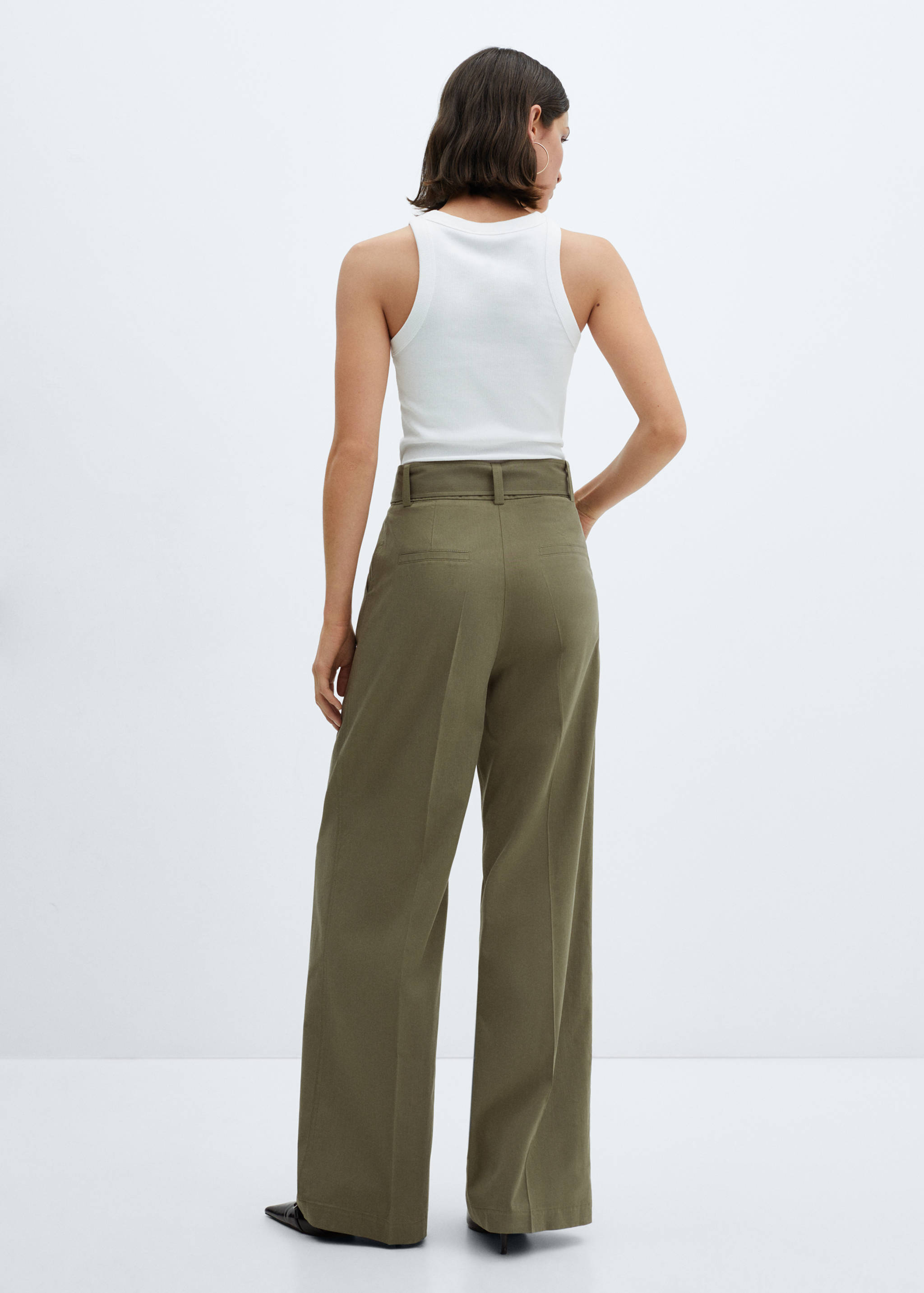 Wide leg trousers with belt - Reverse of the article