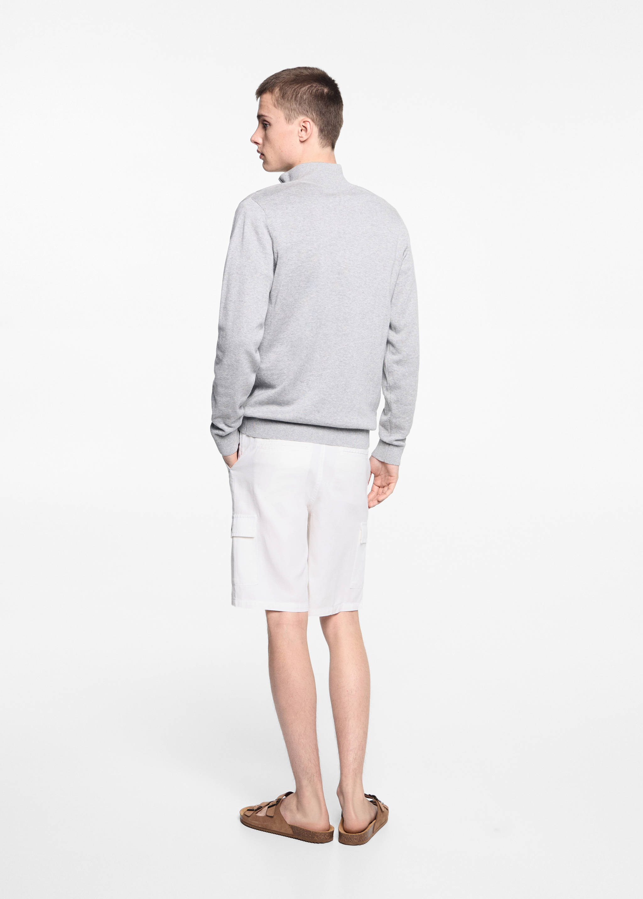 Leinen-Bermudashorts mit Cargotaschen - Rückseite des Artikels