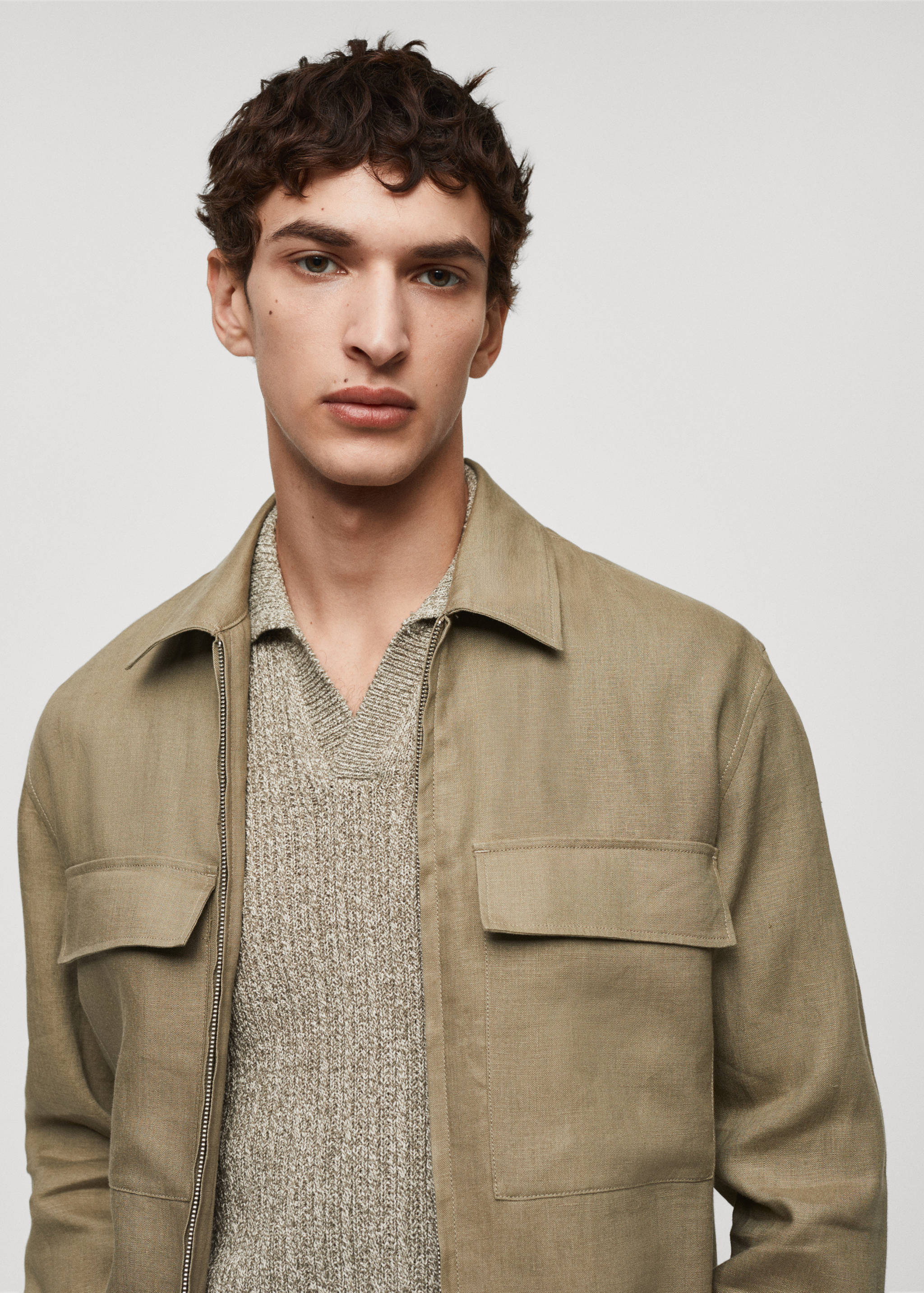 100% linen overshirt with pockets - Details of the article 1