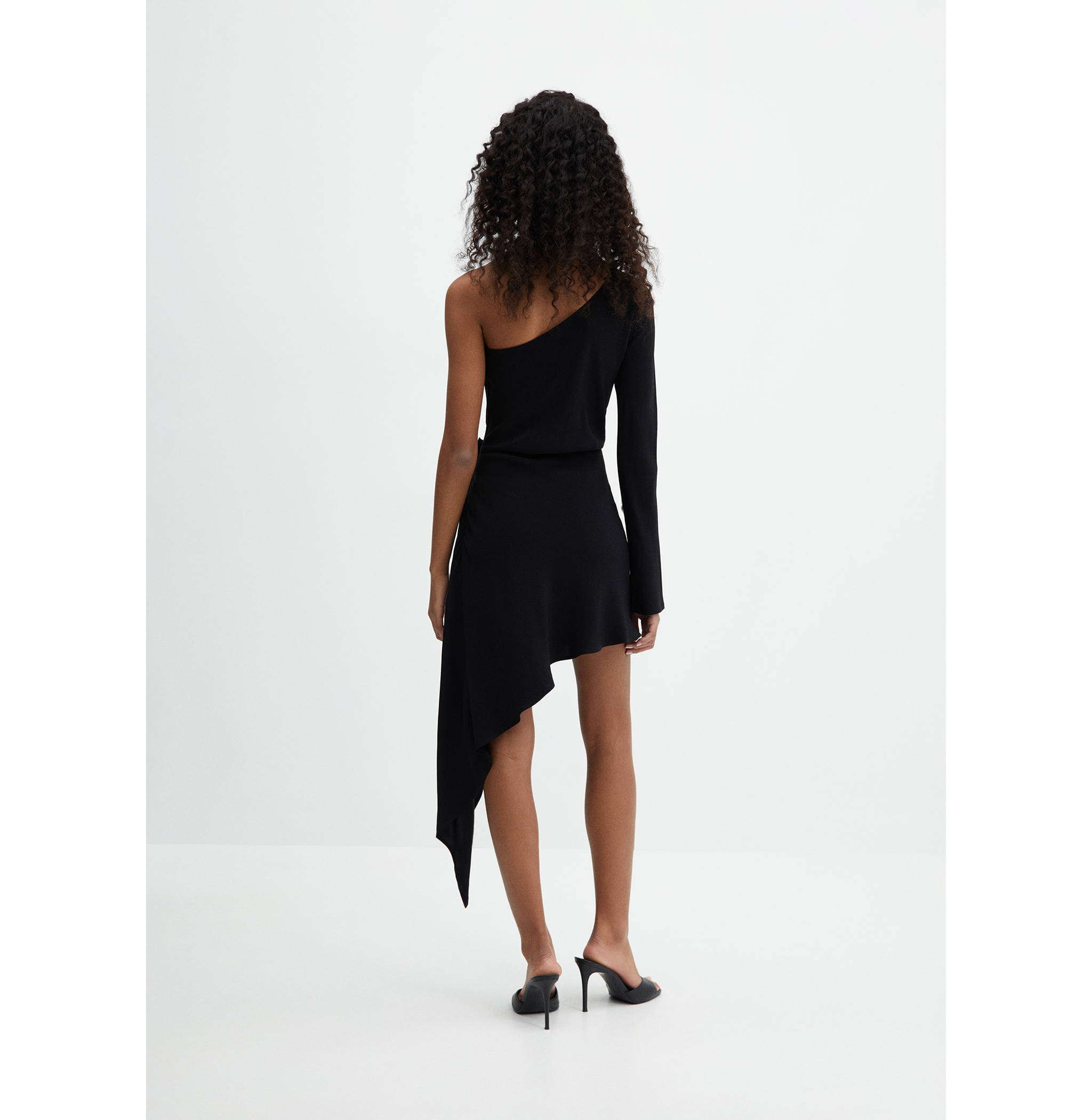 Asymmetrical maxi flower dress - Reverse of the article