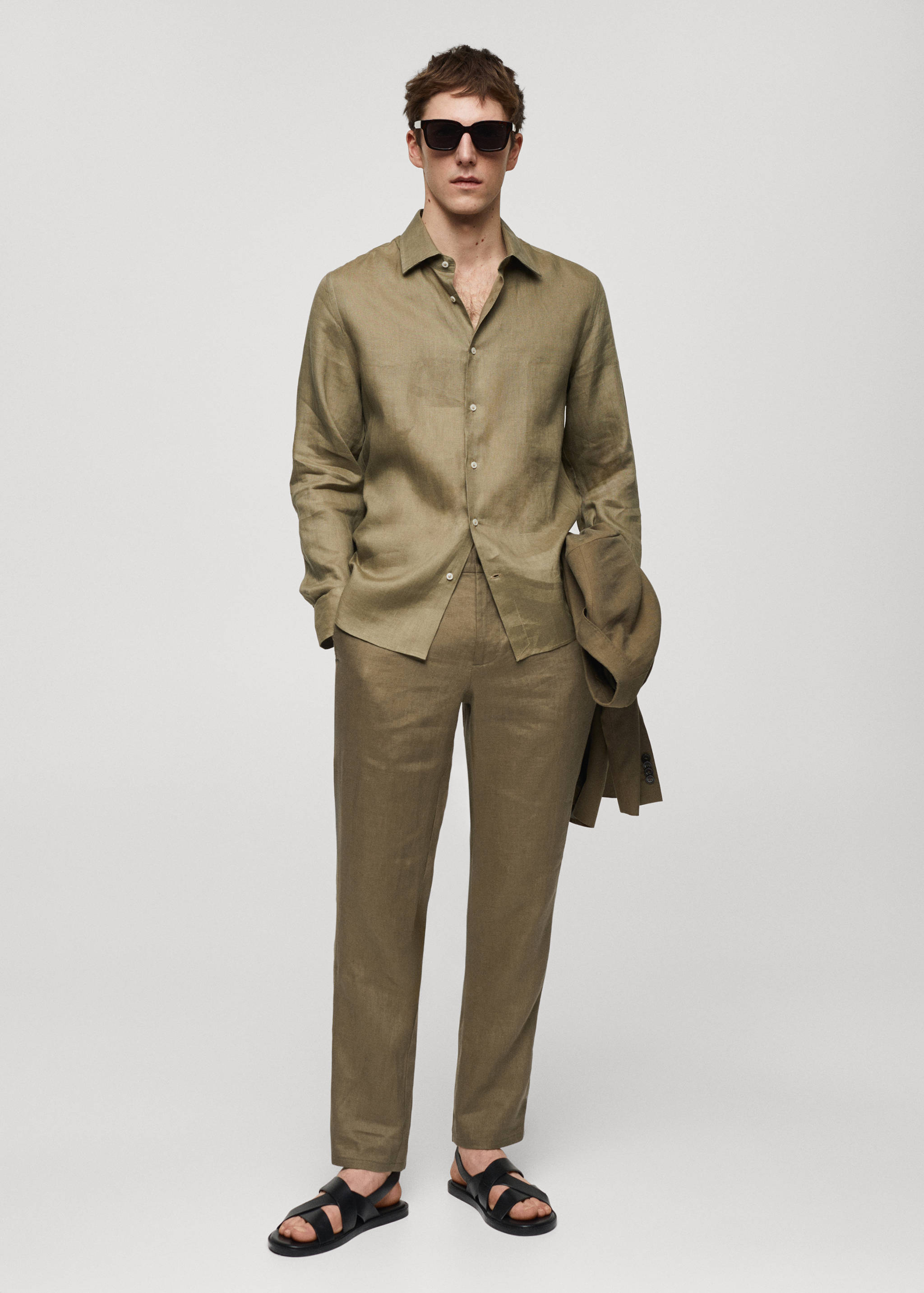 Pantalón 100% lino slim fit - Plano general