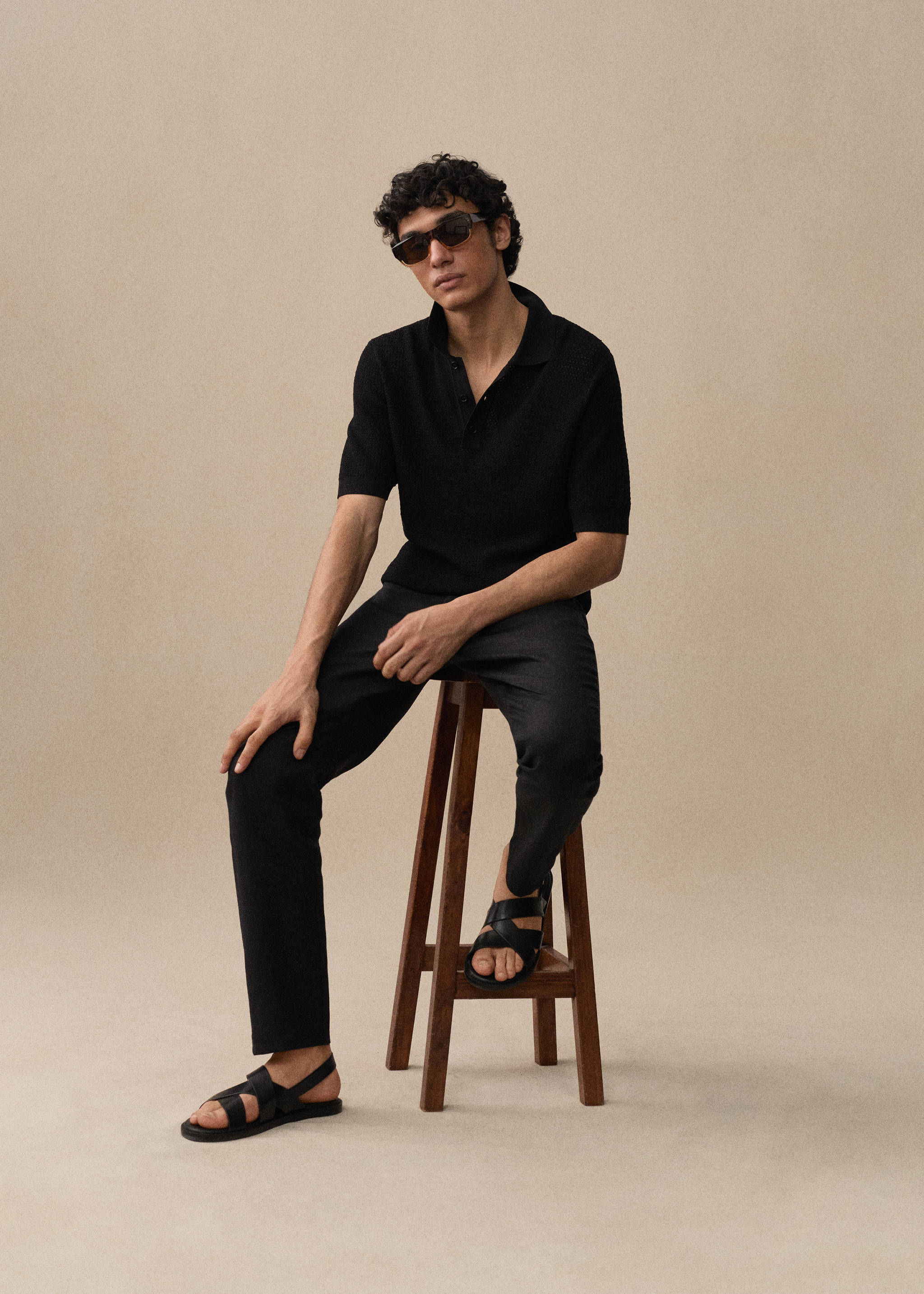 Slim-fit 100% linen trousers - Details of the article 5