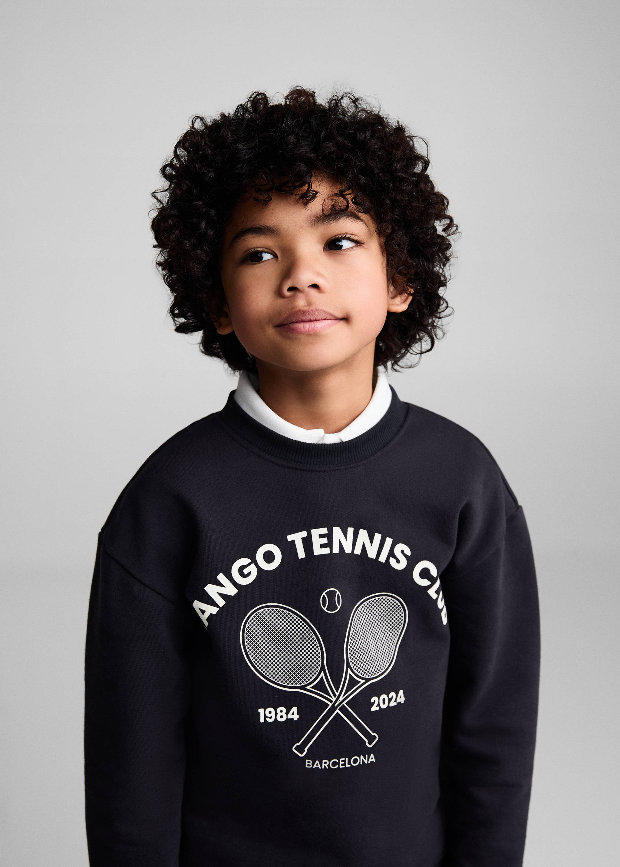 Свитшот с принтованной надписью - Деталь изделия 1