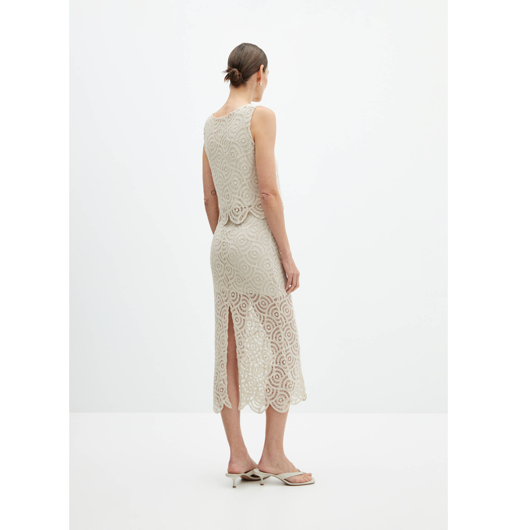 Crochet midi skirt - Reverse of the article