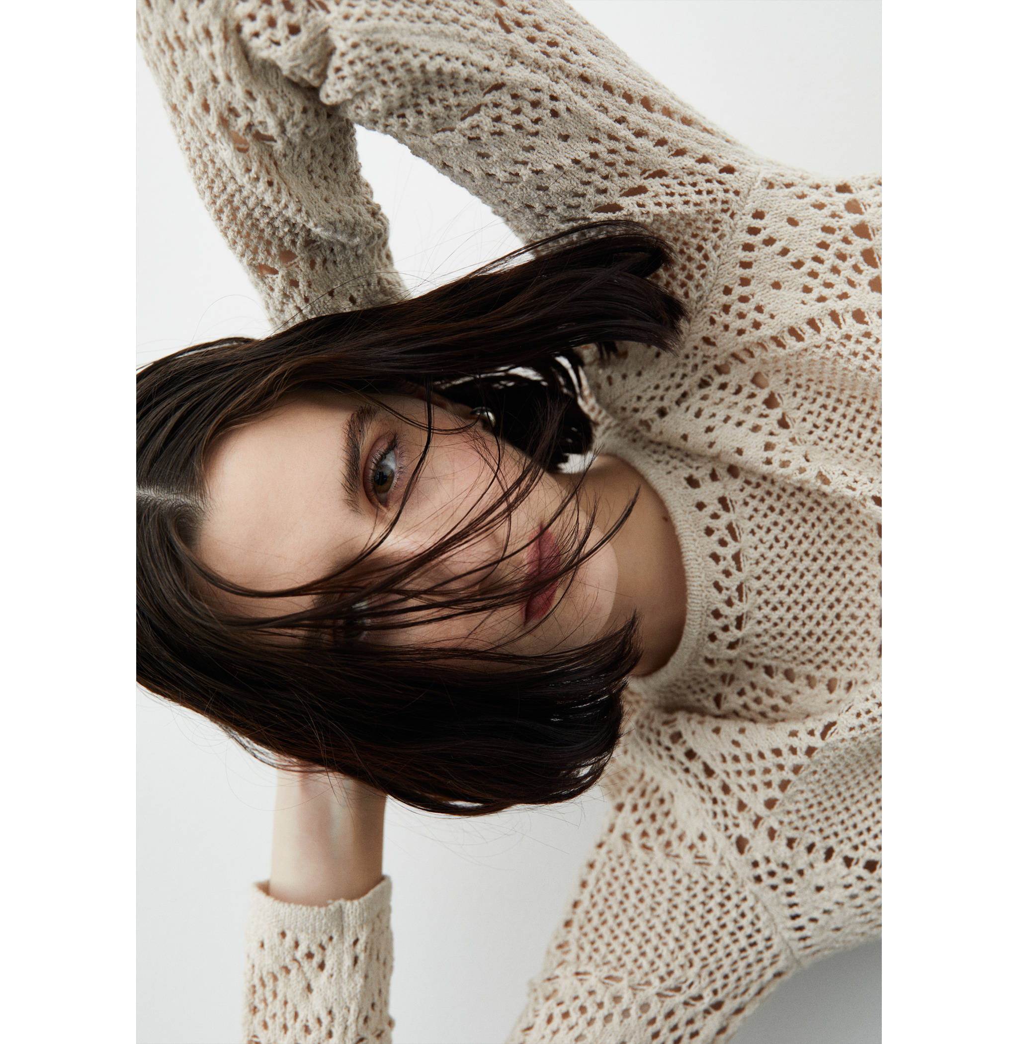 Crochet sweater with lace accents - Details of the article 1