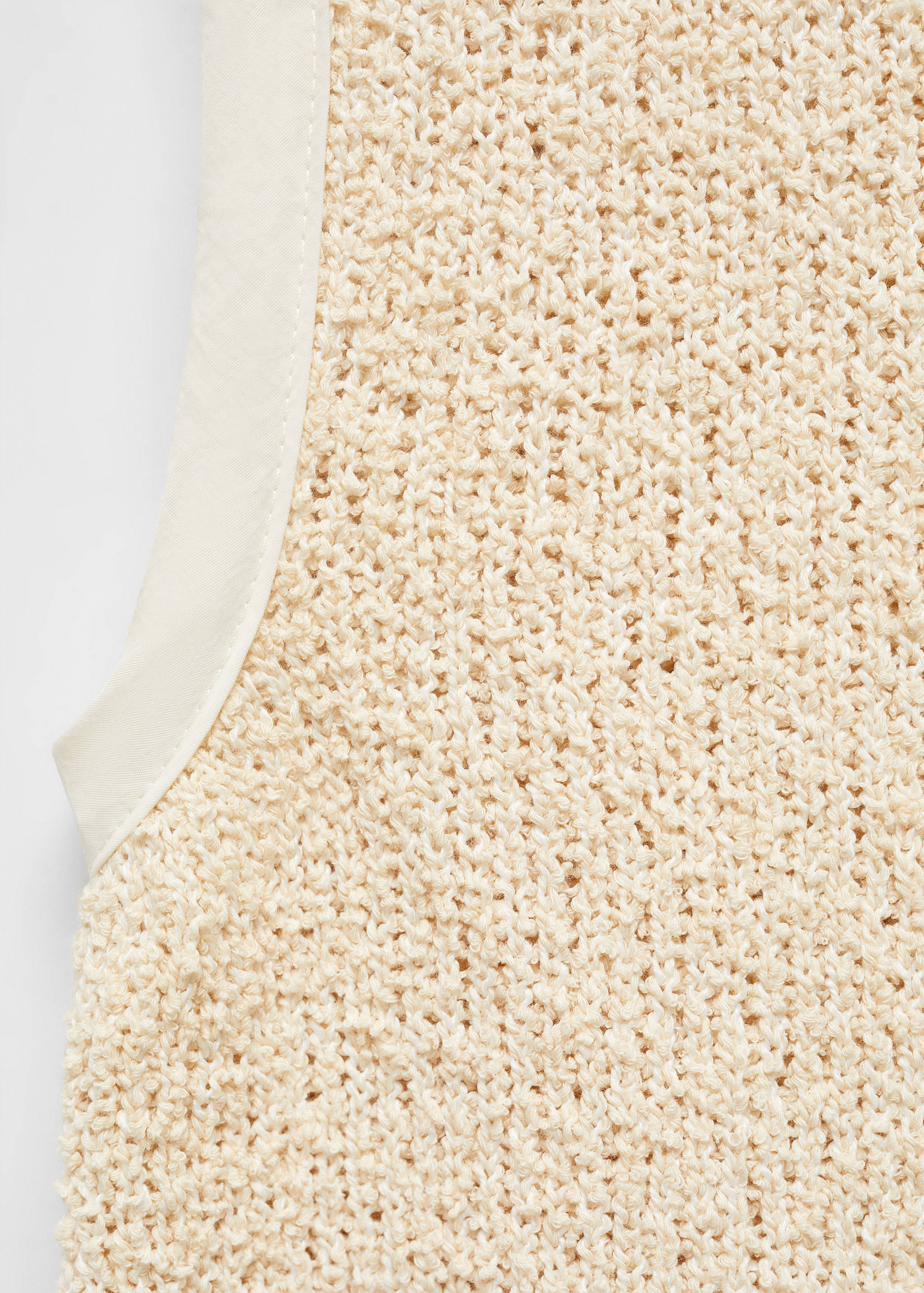 Top with contrasting finishes - Details of the article 8