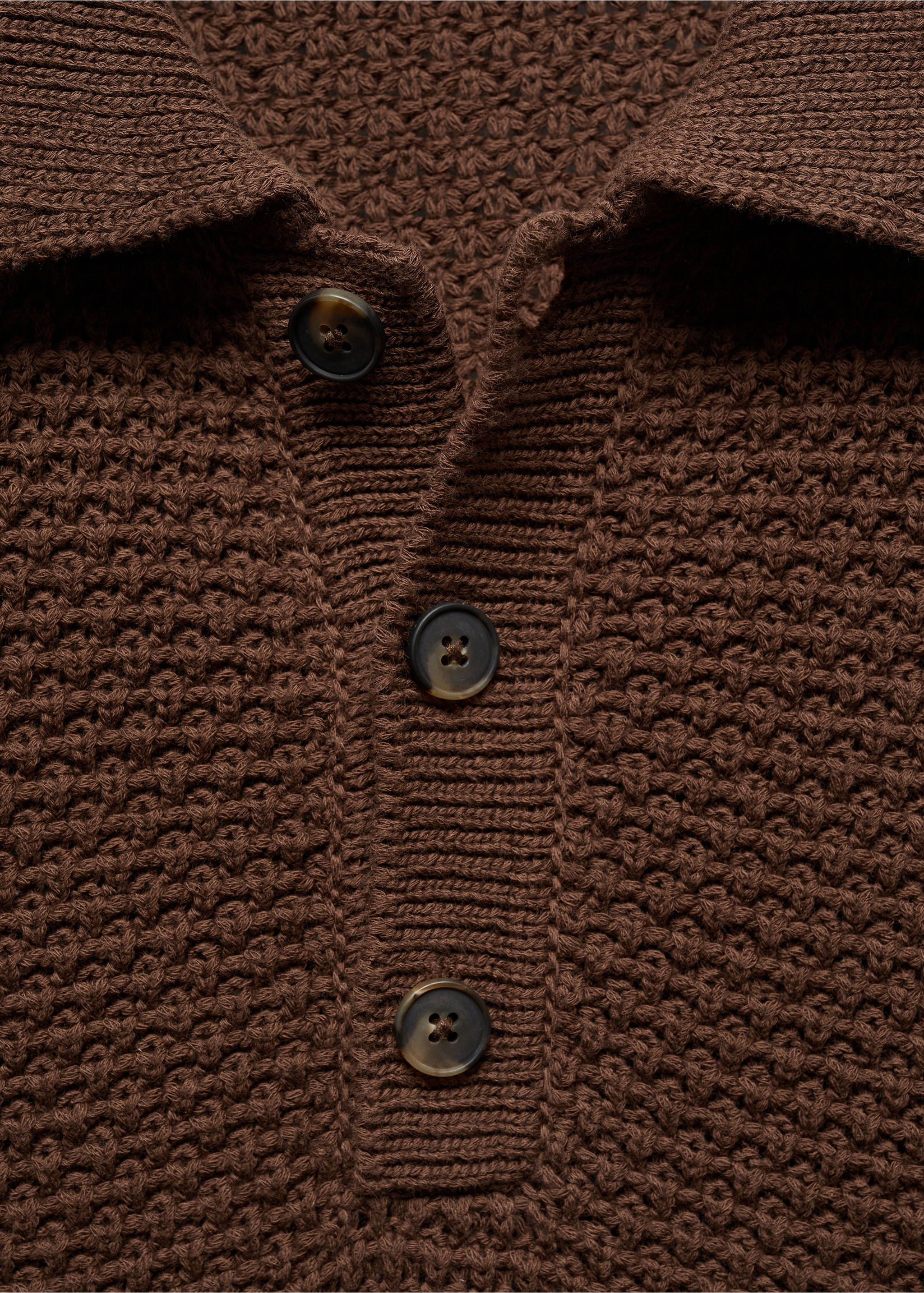 Polo maille torsadée 100 % coton - Détail de l'article 8, Tabac. Ref: 67037913-00.