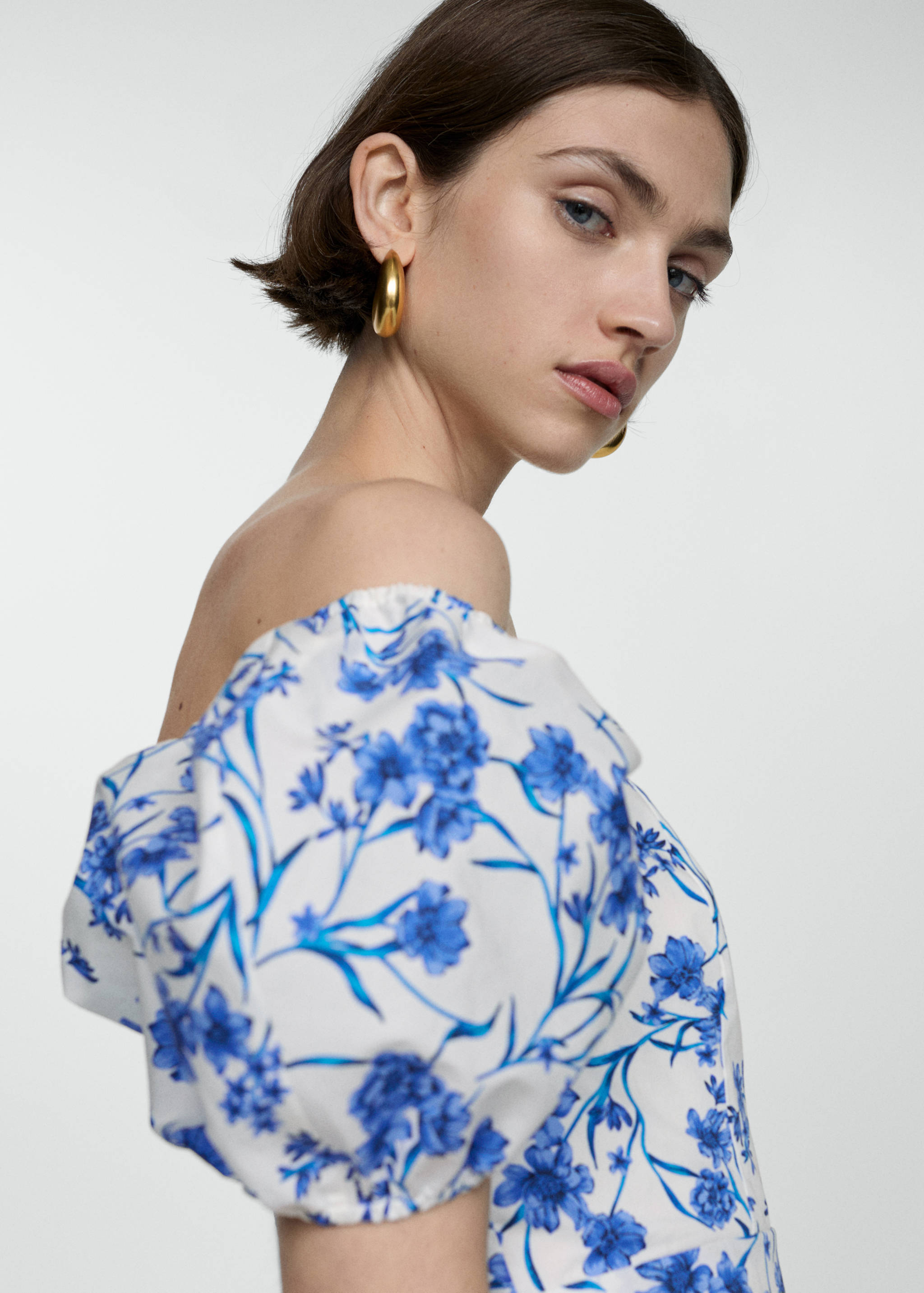 Printed dress with balloon sleeves - Details of the article 1