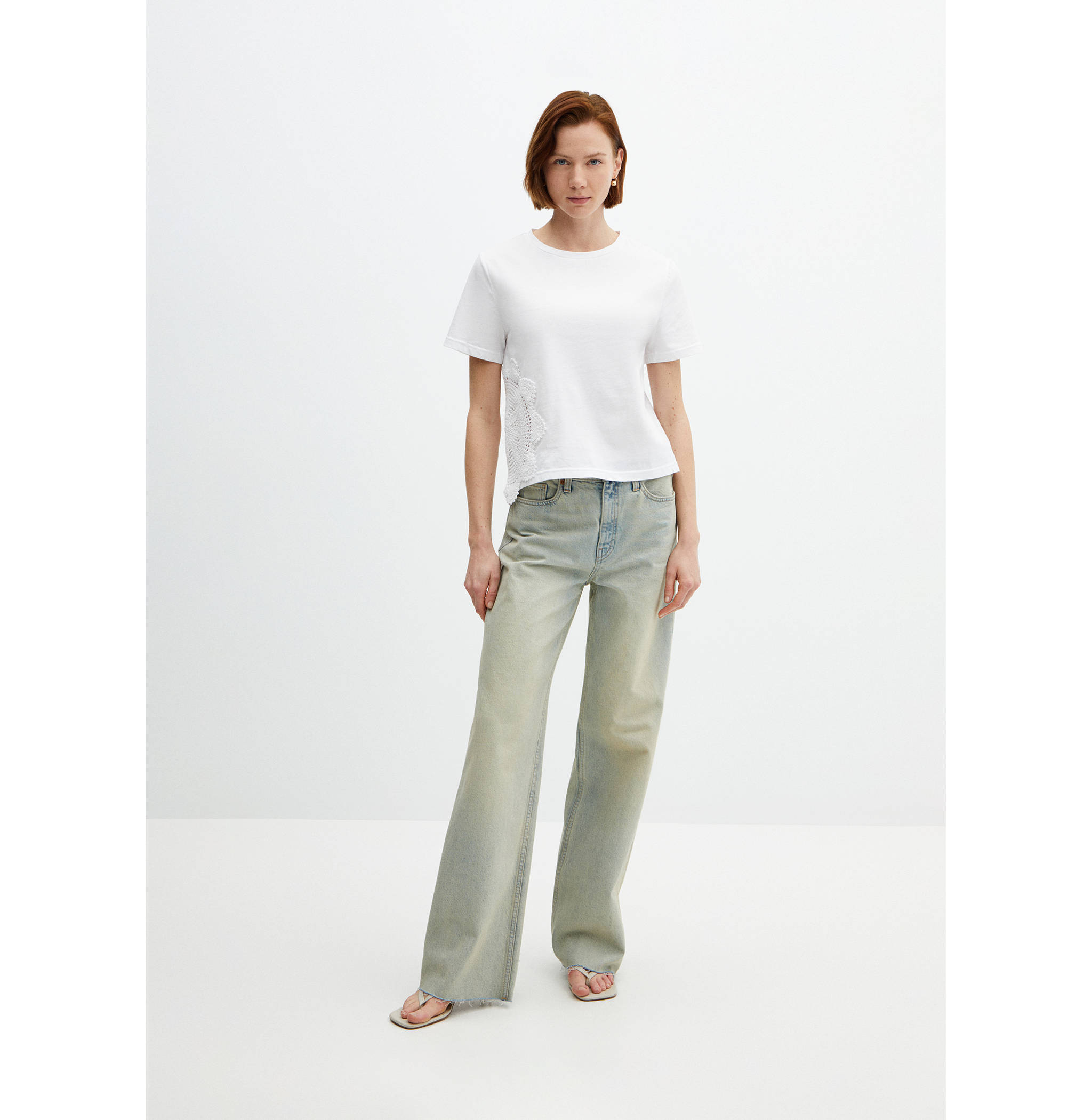 T-shirt with embroidered detail - General plane